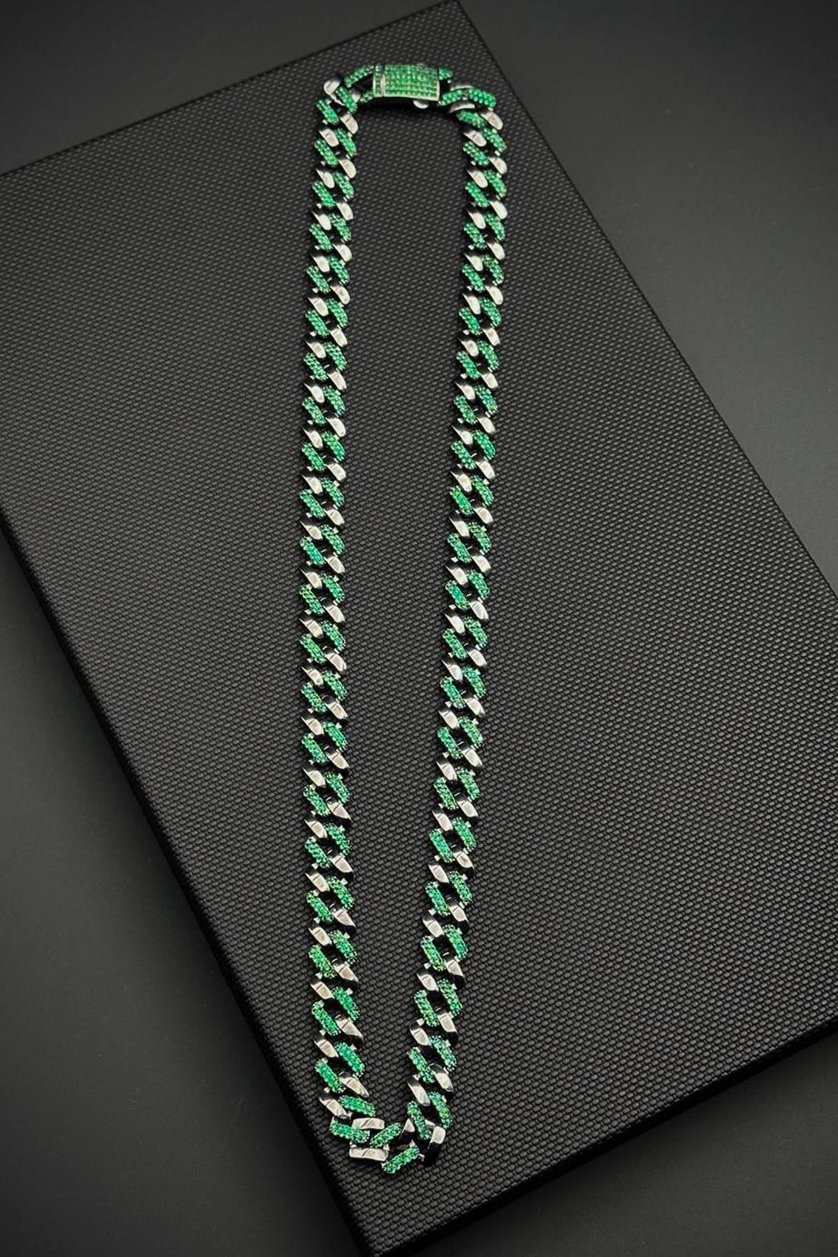 FRNCH 925 Ayar Gümüş Yeşil Zirkon Taşlı Füme Renk Erkek Kolye FRJ30938-1038-Y