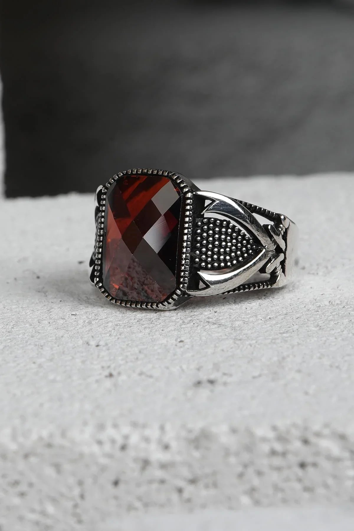 FRNCH 925 Ayar Gümüş Zirkon Taşlı Kahverengi Renkli Erkek Yüzük FRJ60093-193-K25