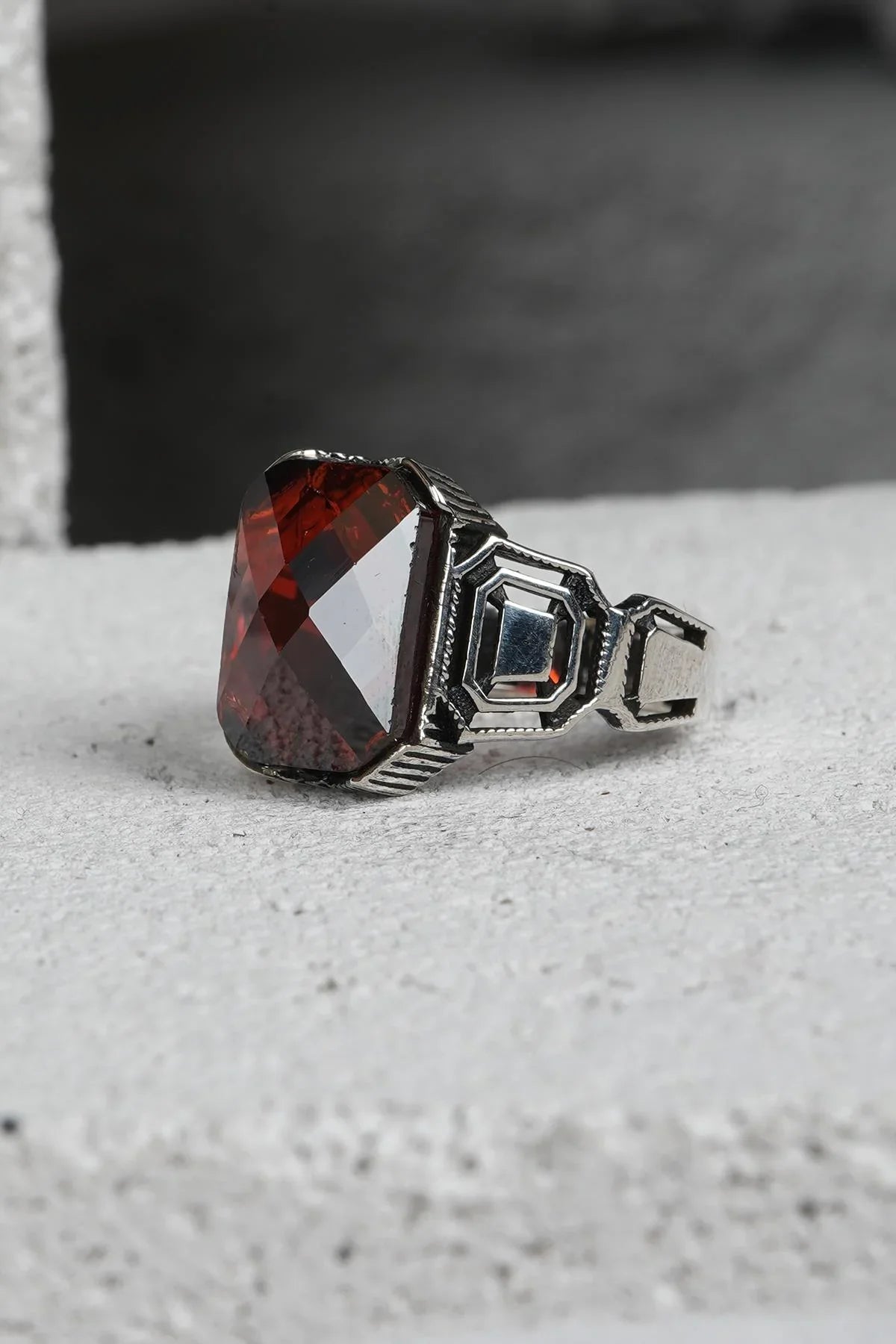 FRNCH 925 Ayar Gümüş Zirkon Taşlı Kahverengi Renkli Erkek Yüzük FRJ60093-193-K30