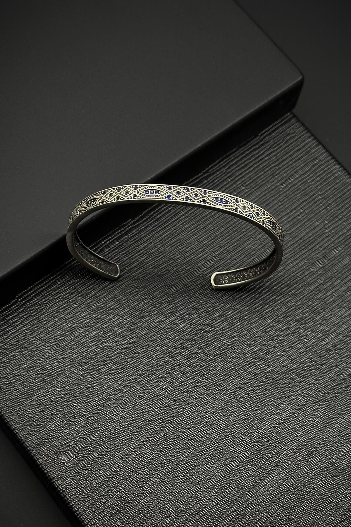 FRNCH 925 Ayar Gümüş Zirkon Taşlı Lacivert Renk Erkek Bileklik FRJ12202-3202-L
