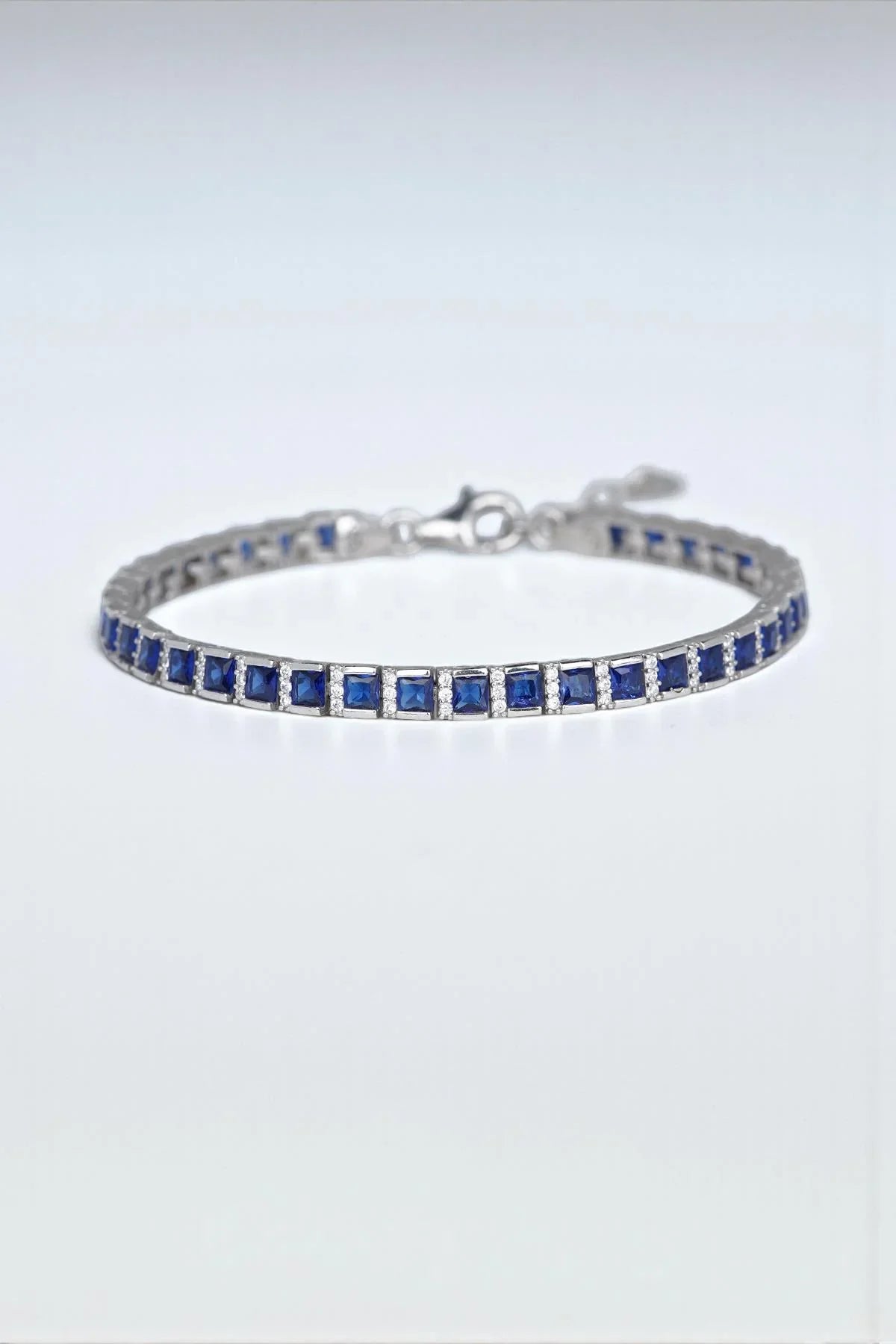 FRNCH 925 Ayar Gümüş Zirkon Taşlı Lacivert Renk Erkek Bileklik FRJ12515-3515-L