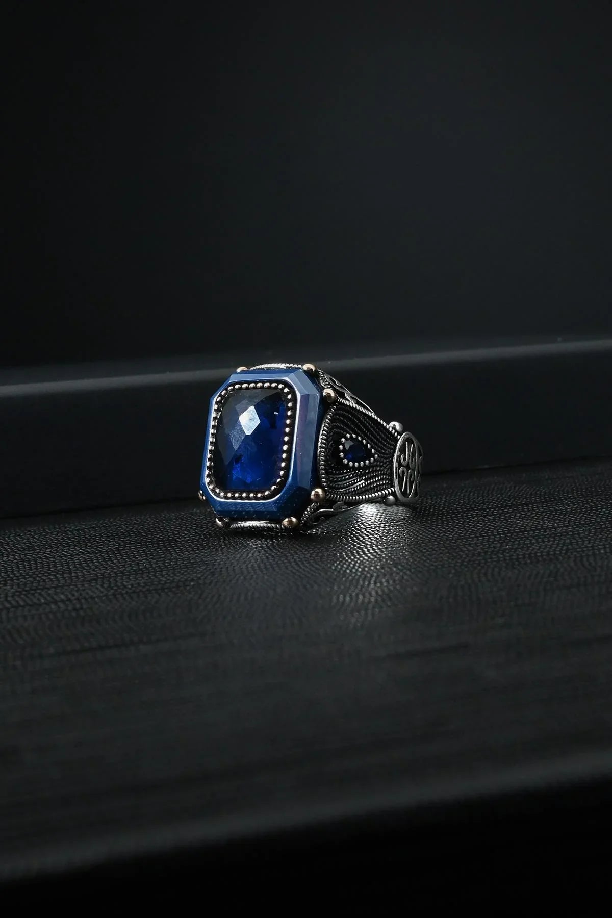 FRNCH 925 Ayar Gümüş Zirkon Taşlı Lacivert Renk Erkek Yüzük FRJ60047-147-L