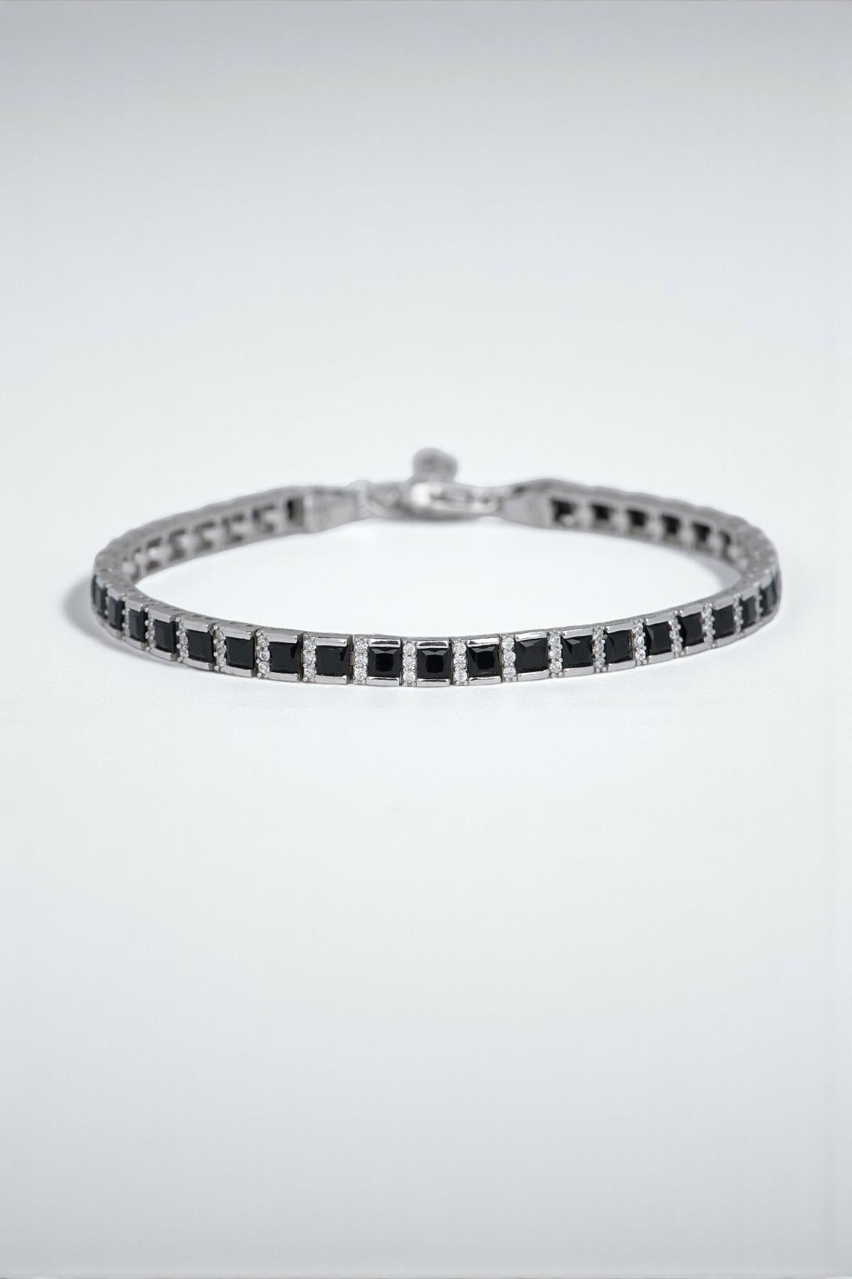 FRNCH 925 Ayar Gümüş Zirkon Taşlı Siyah Renk Erkek Bileklik FRJ12515-3515-S