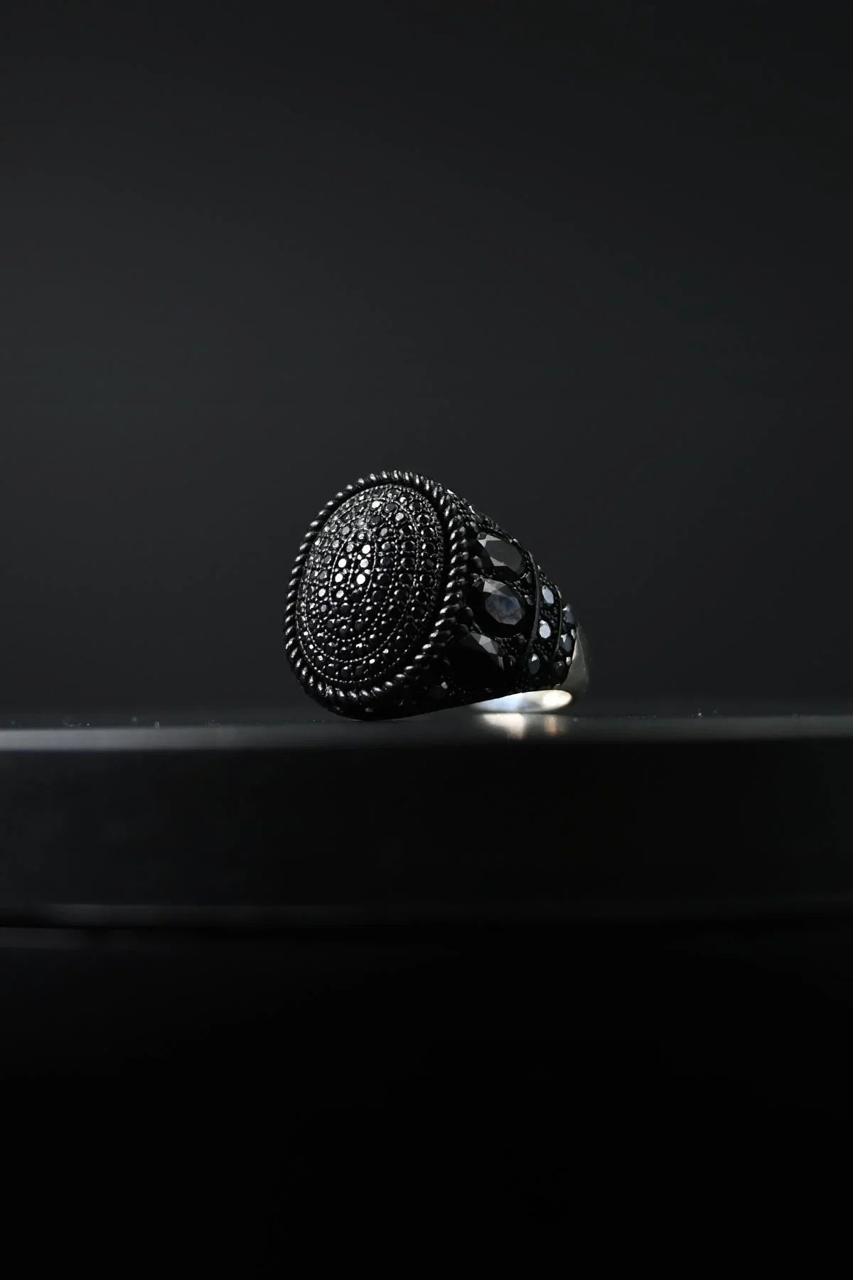 FRNCH 925 Ayar Gümüş Zirkon Taşlı Siyah Renk Erkek Yüzük FRJ60052-152-S12