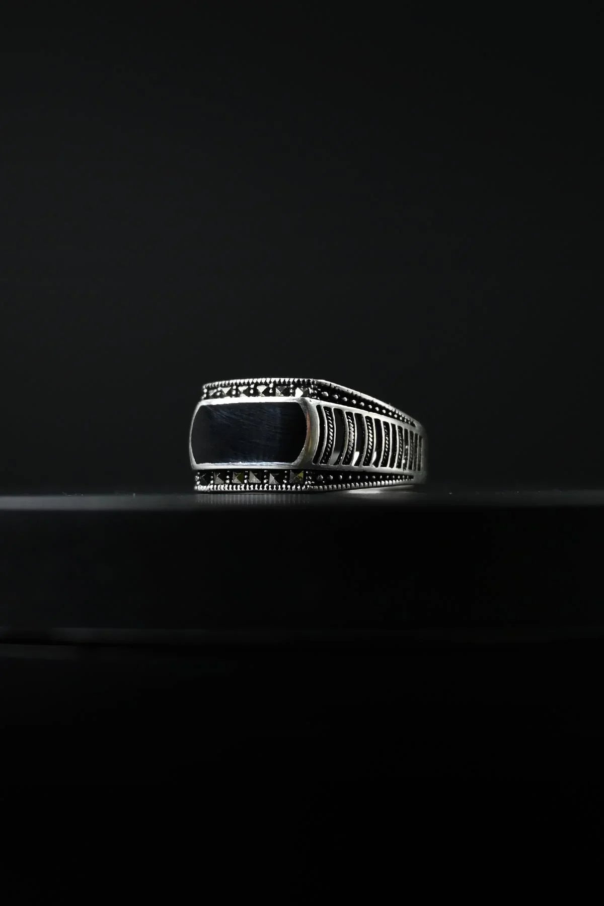 FRNCH 925 Ayar Gümüş Zirkon Taşlı Siyah Renk Erkek Yüzük FRJ60052-152-S6