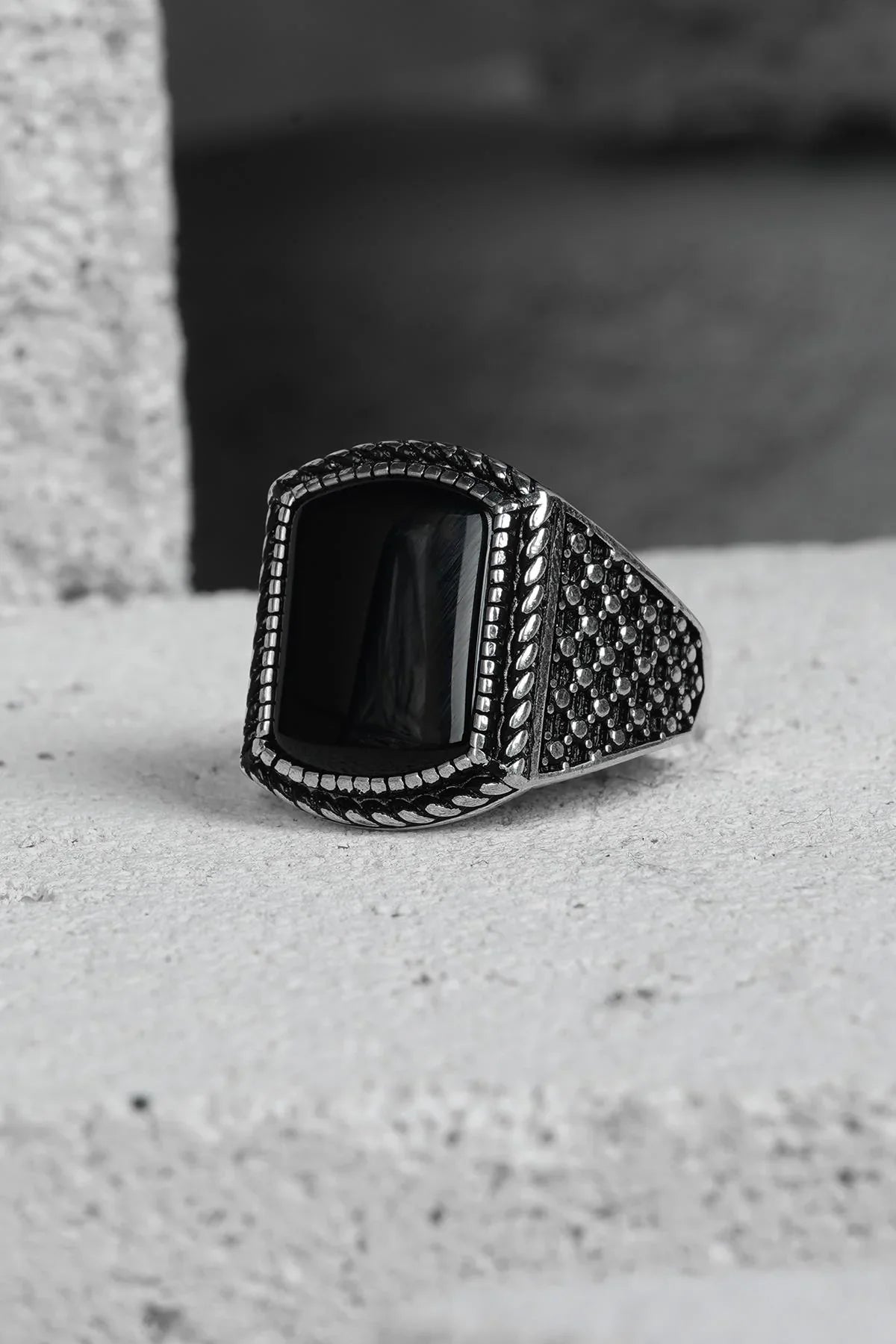 FRNCH 925 Ayar Gümüş Zirkon Taşlı Siyah Renkli Erkek Yüzük FRJ60093-193-S35