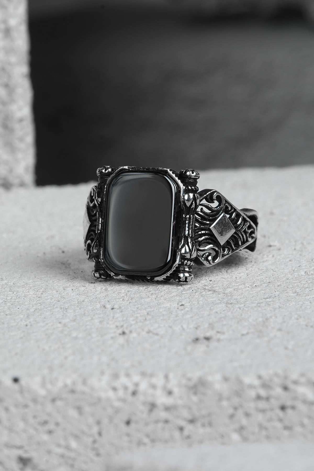 FRNCH 925 Ayar Gümüş Zirkon Taşlı Siyah Renkli Erkek Yüzük FRJ60093-193-S45