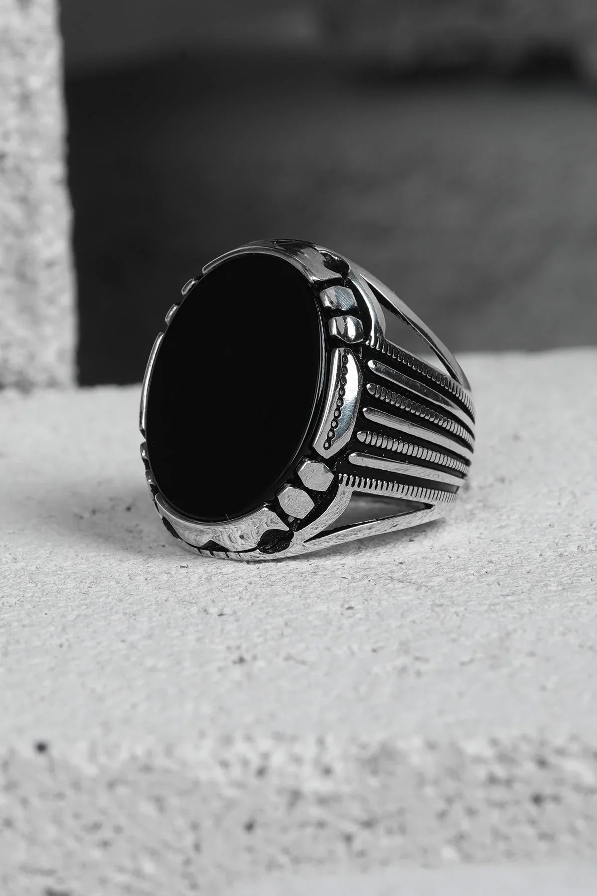 FRNCH 925 Ayar Gümüş Zirkon Taşlı Siyah Renkli Erkek Yüzük FRJ60093-193-S62