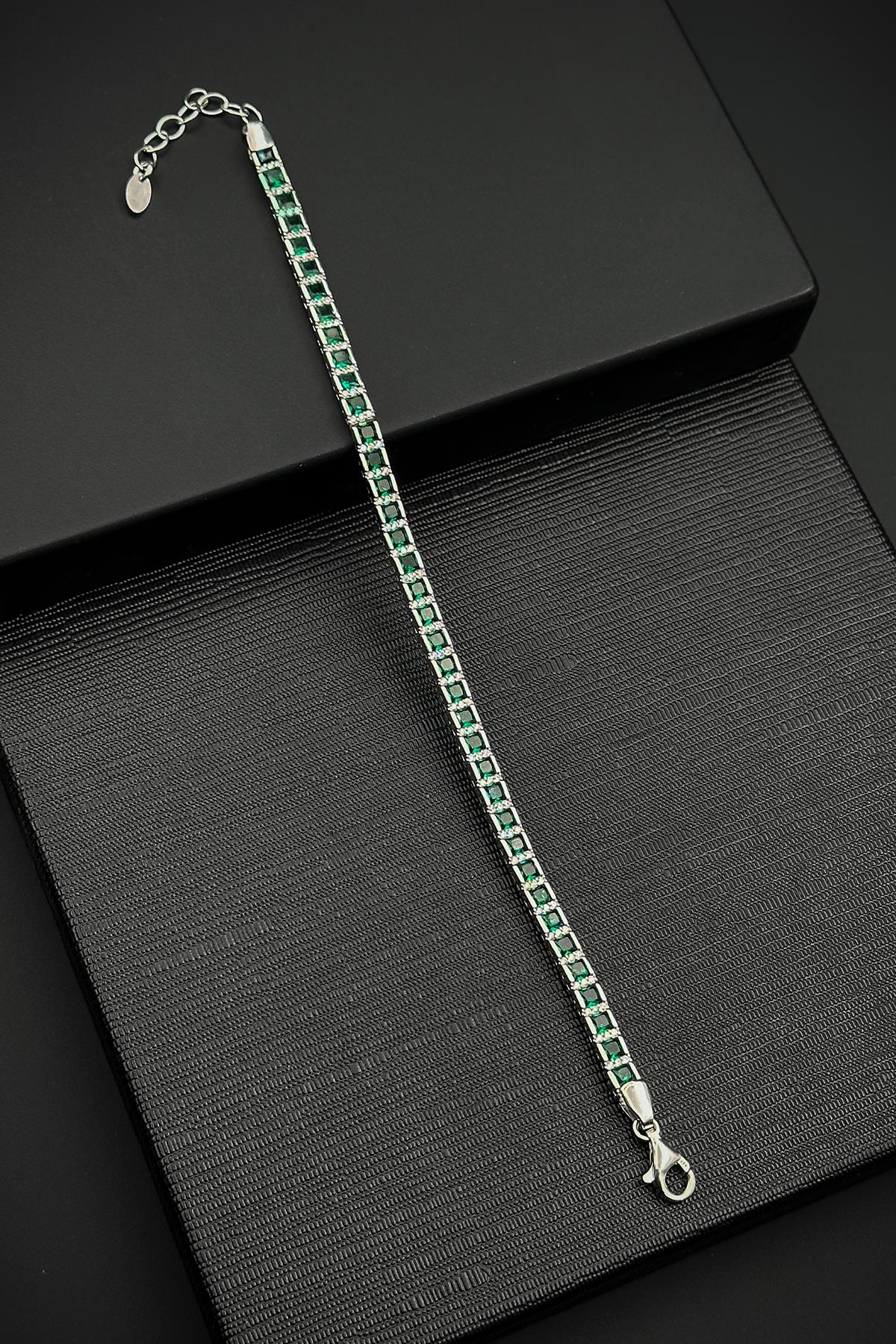 FRNCH 925 Ayar Gümüş Zirkon Taşlı Yeşil Renk Erkek Bileklik FRJ12515-3515-Y