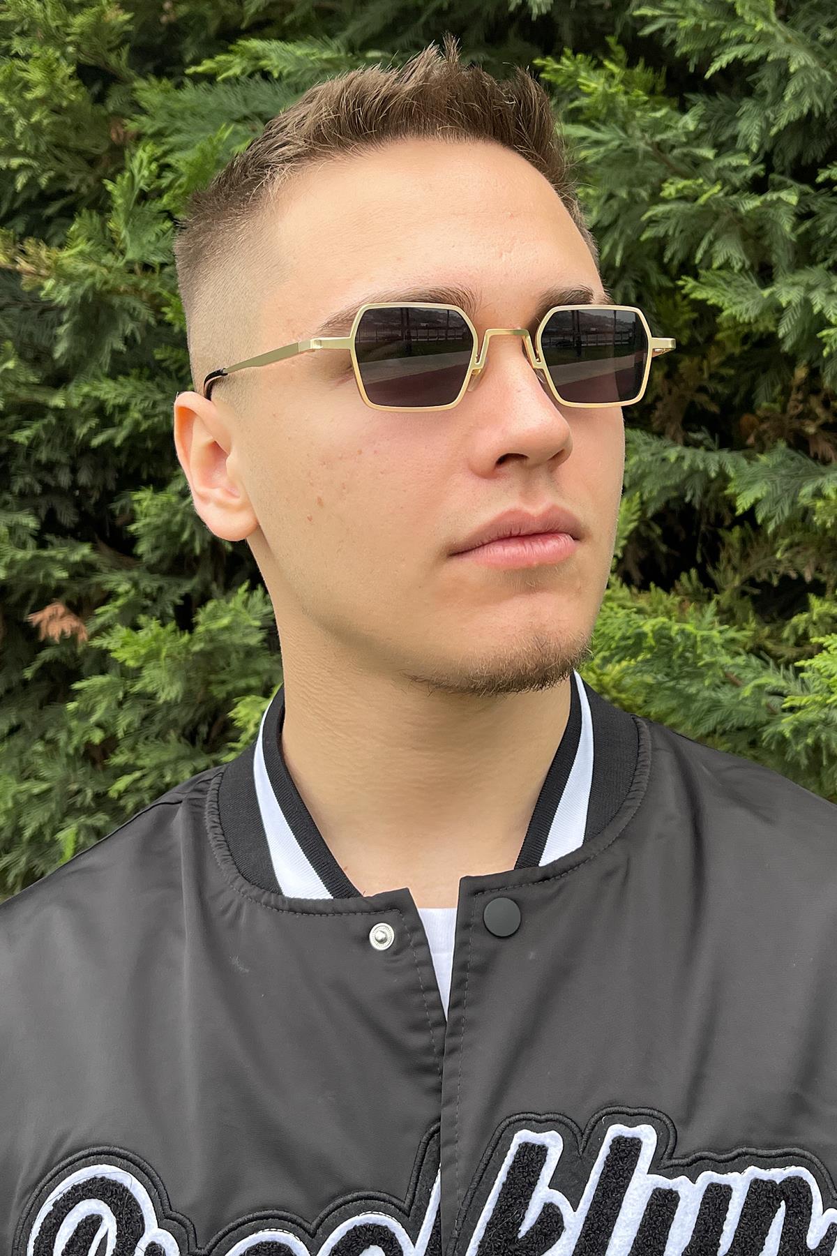 FRNCH Altın Çerçeve Siyah Cam Altıgen Erkek Güneş Gözlüğü FRG1006-106-KS2