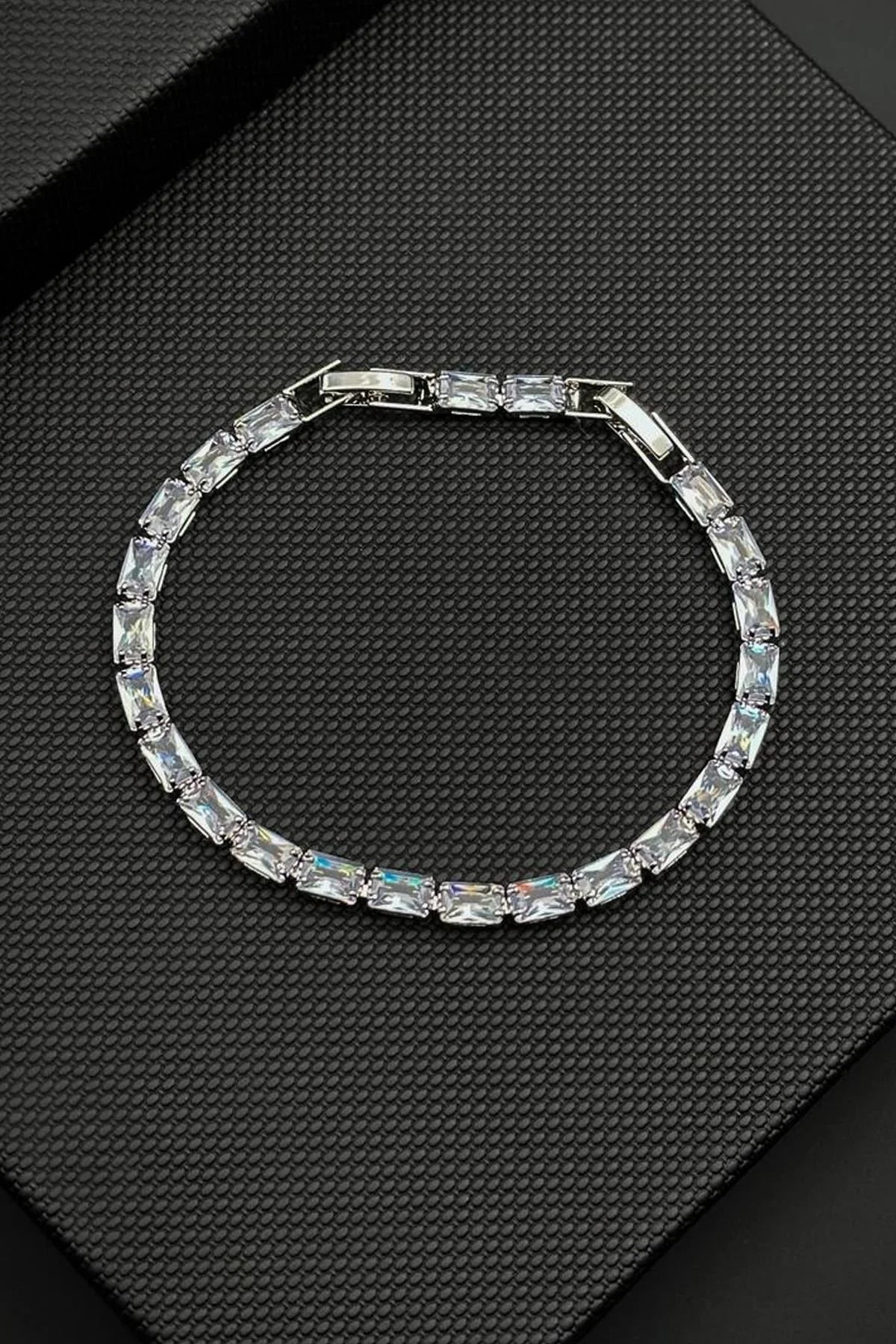 FRNCH Bronz Madenli Beyaz Zirkon Taşlı Gümüş Renk Tennis Erkek Bileklik FRJ12823-3823-A