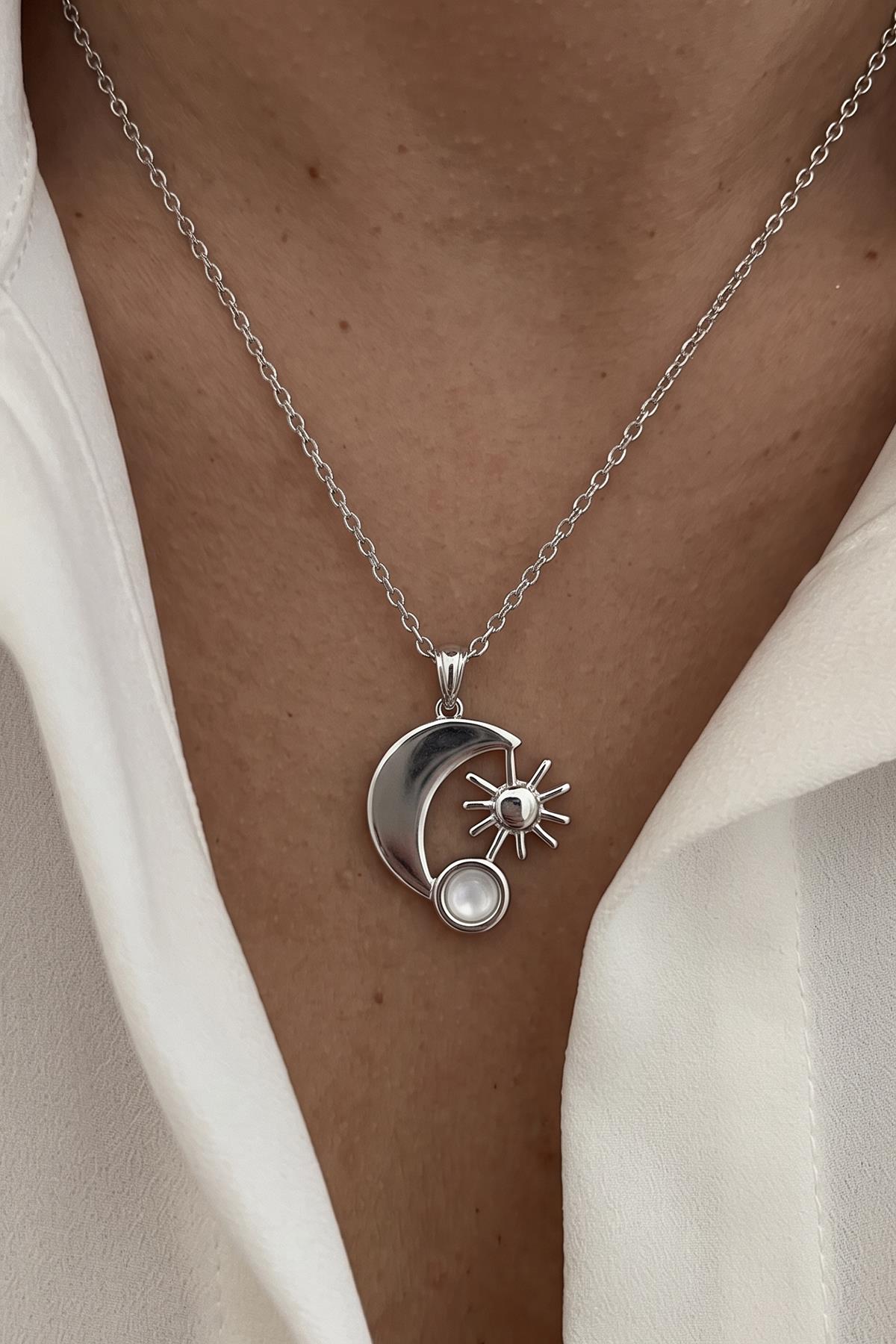 FRNCH Özel Tasarım Sedefli ve Mineli Gümüş Renk Kadın Kolye FRJ31042-1142-A