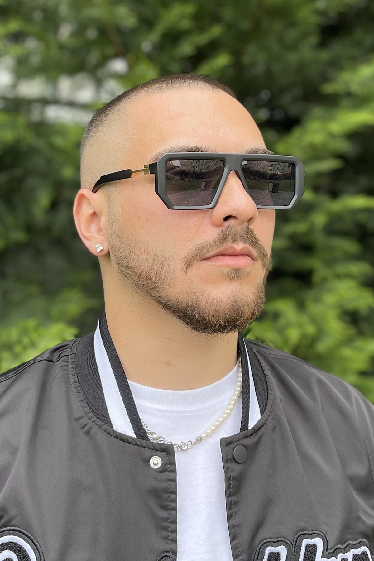 FRNCH Siyah Çerçeve Siyah Cam Dikdörtgen Model Erkek Güneş Gözlüğü FRG1042-142-S2