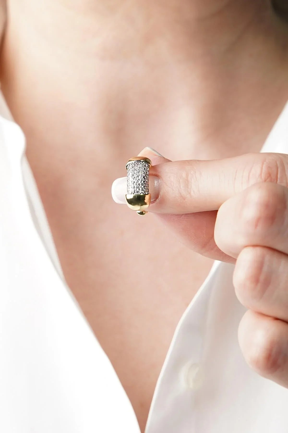 FRNCH Zirkon Taşlı Altın Renk Kıkırdak Kadın Küpe FRJ50050-150-G