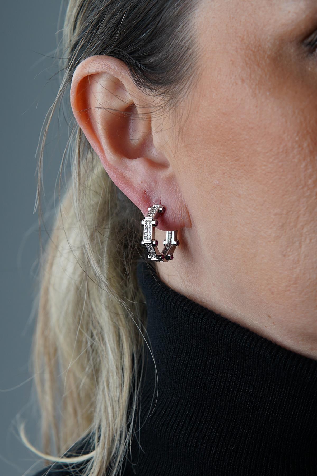 FRNCH Zirkon Taşlı Gümüş Renk Tasarım Kadın Küpe FRJ50055-155-A