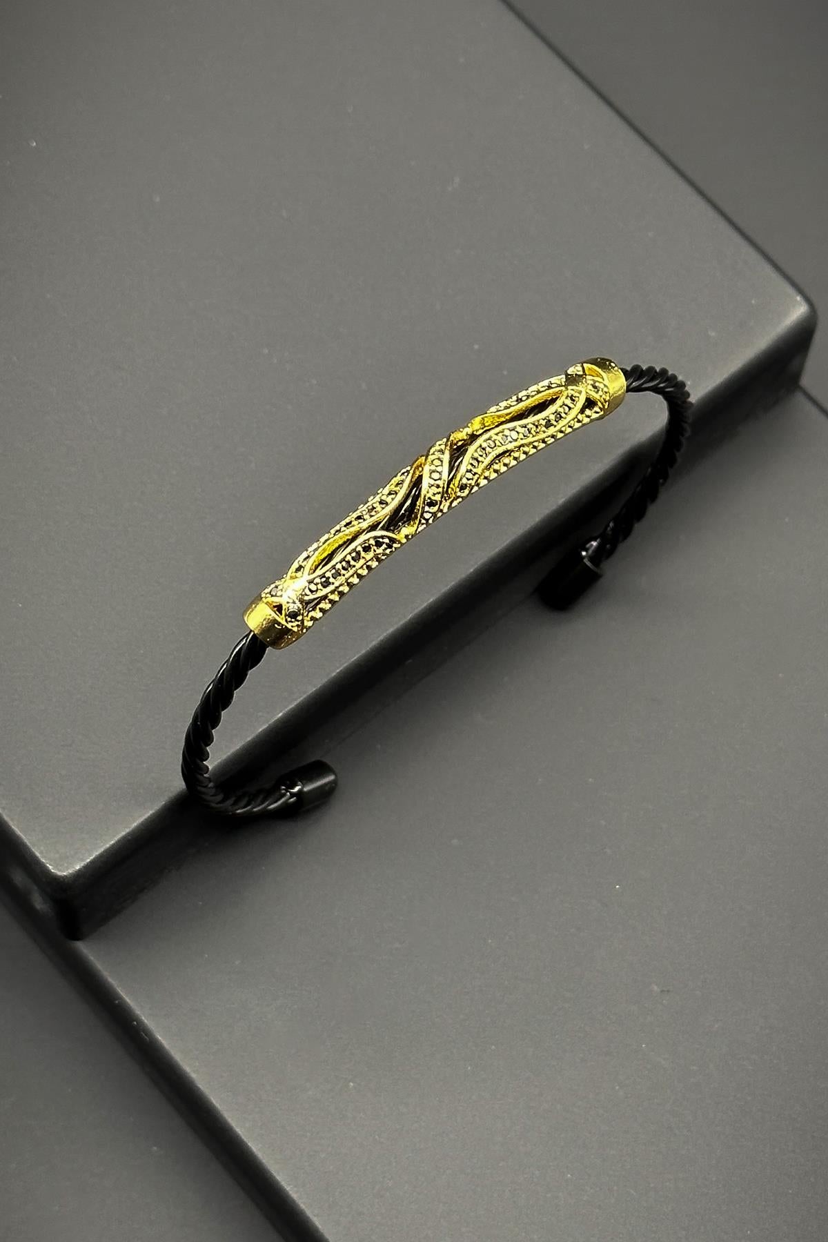 FRNCH Zirkon Taşlı İtalyan Model Siyah-Altın Renkli Kelepçe Erkek Bileklik FRJ11833-1933-B2G