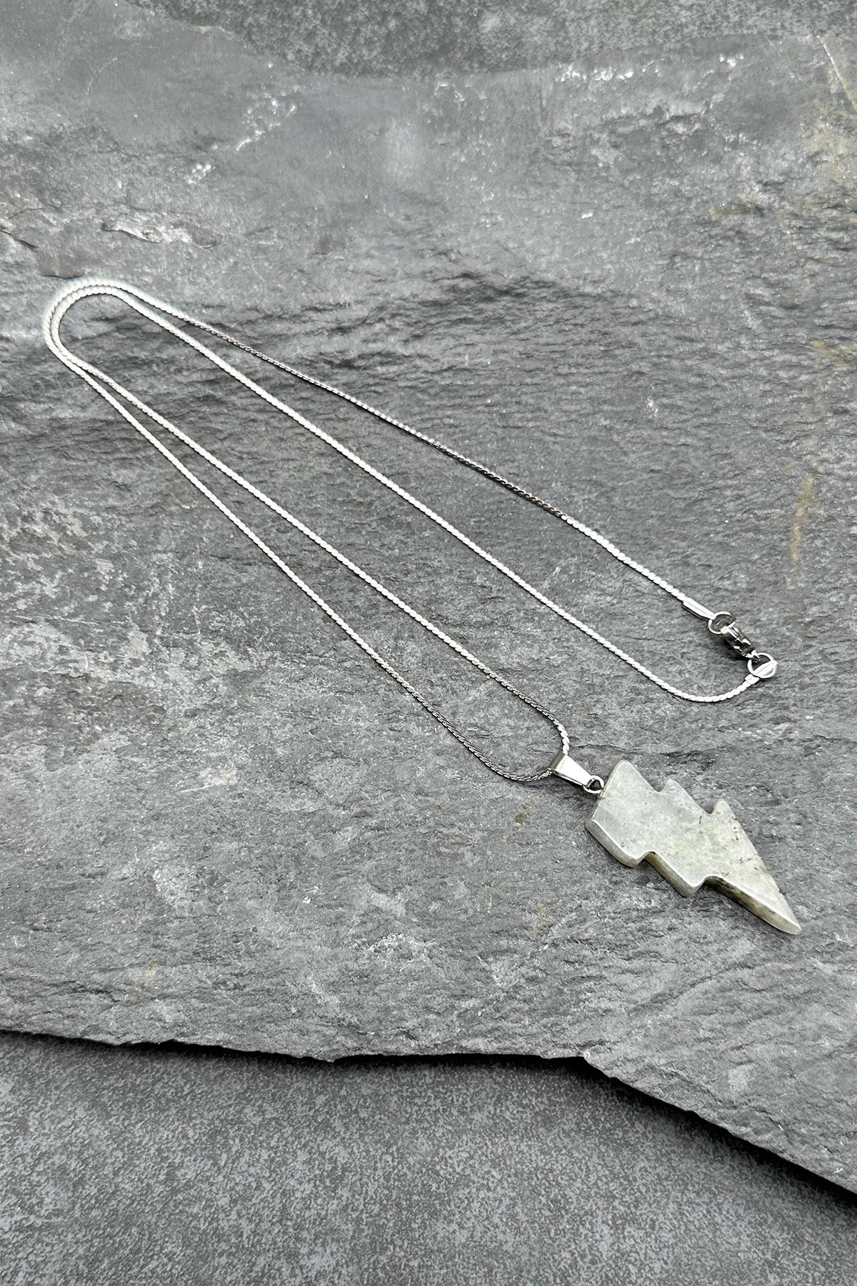 FRNCH 316L Çelik Şimşek Kesim Labradorit Doğal Taşlı Gri Renkli Erkek Kolye FRJ30605-705-G