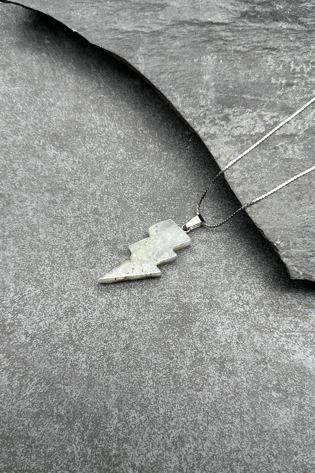 FRNCH 316L Çelik Şimşek Kesim Labradorit Doğal Taşlı Gri Renkli Erkek Kolye FRJ30605-705-G