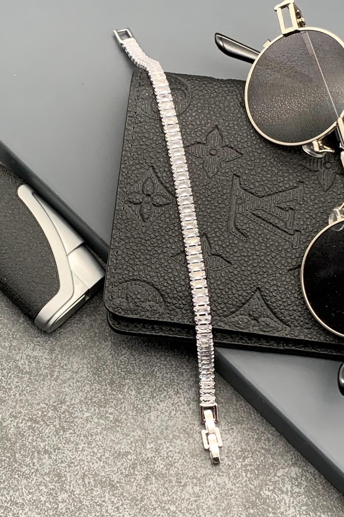 FRNCH 3A Kalite Baget Zirkon Taşlı Çift Kilitli Gümüş Renkli Tennis Erkek Bileklik FRJ11496-1596-A