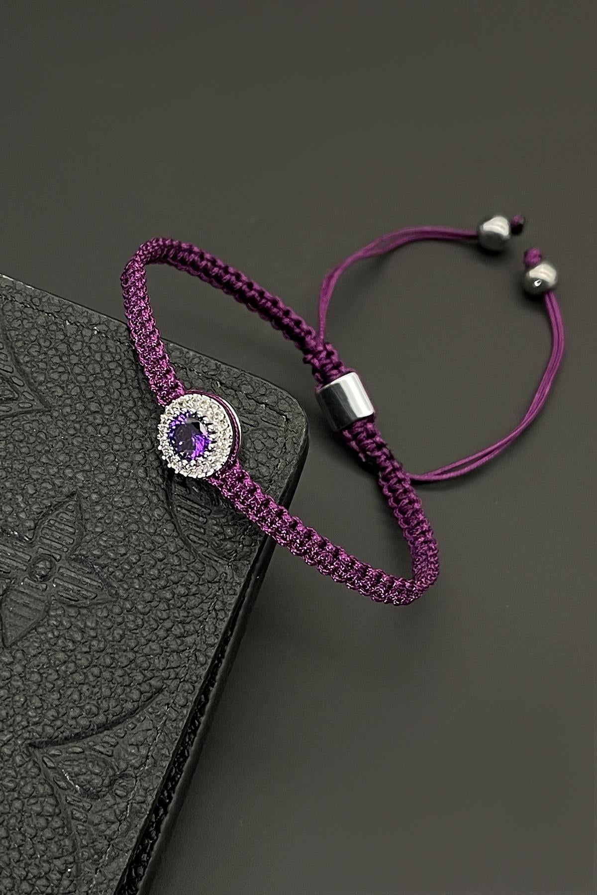 FRNCH 3A Kalite Zirkon Taşlı Mor Renkli Ayarlanabilir Makrome Kadın Bileklik FRJ11670-1770-M