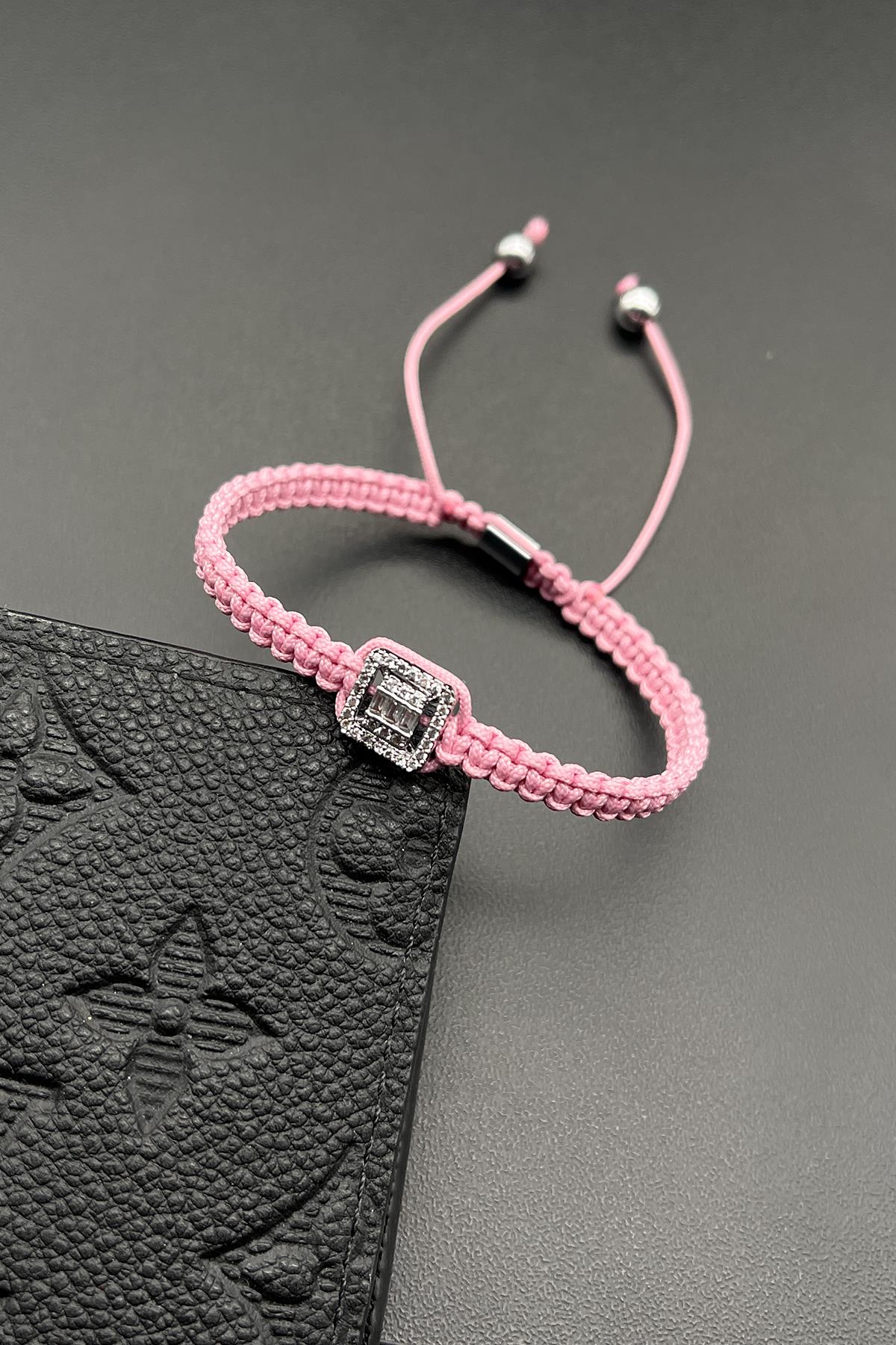 FRNCH 3A Kalite Zirkon Taşlı Pembe Renk İpli Ayarlanabilir Unisex Bileklik FRJ11721-1821-P