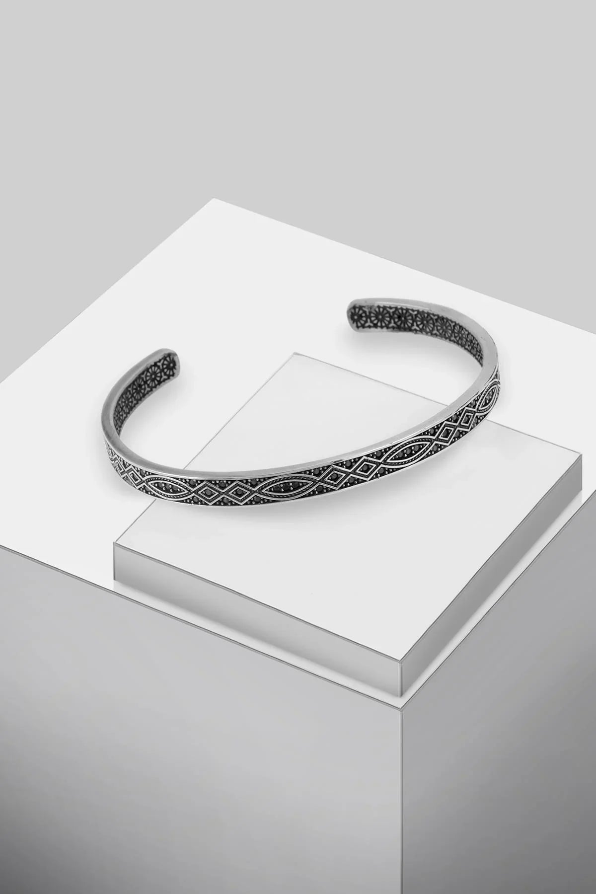 FRNCH Erkek Zirkon Taşlı Kelepçe Handmade Bileklik FRJ11124-1224-S