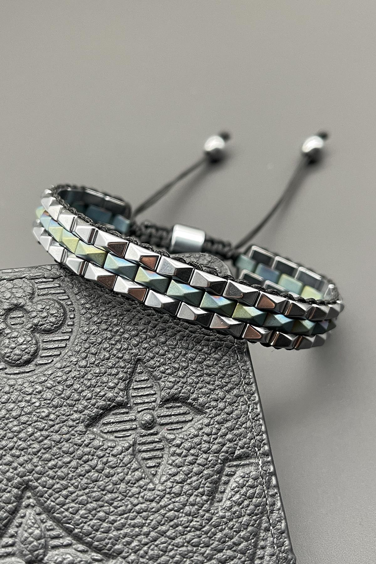 FRNCH Hematit Doğal Taşlı Gümüş-Yeşil Renkli Ayarlanabilir Makrome Erkek Bileklik FRJ11529-1629-A2Y