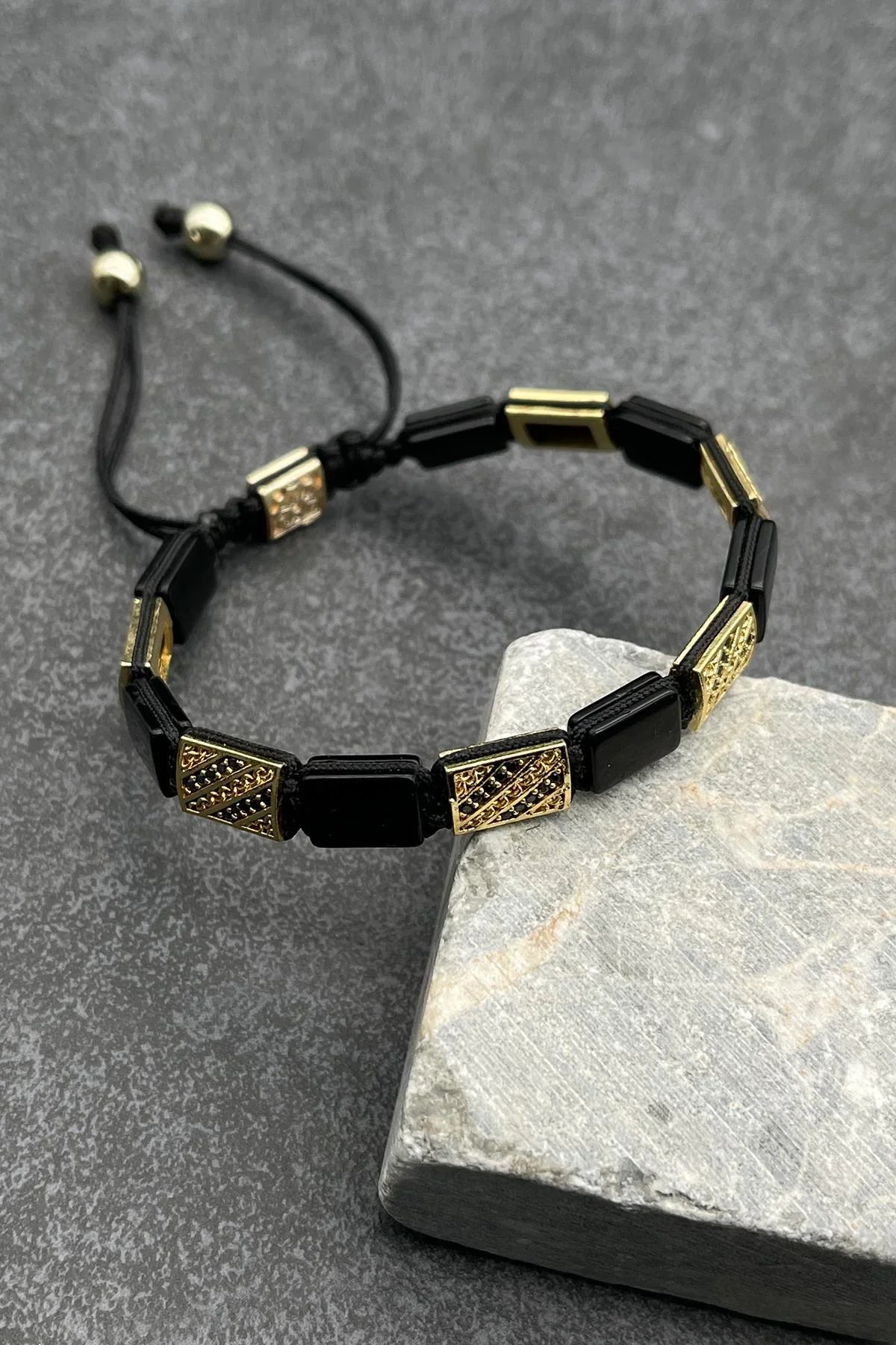 FRNCH Hematit Doğal Taşlı Zirkon Taşlı Gold Renkli Ayarlanabilir Makrome Erkek Bileklik FRJ10696-796-G