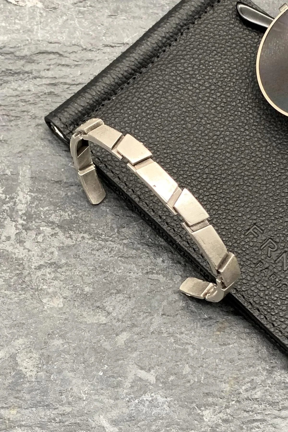 FRNCH İtalyan Model Gümüş Renkli Kelepçe Erkek Bileklik FRJ11646-1746-A