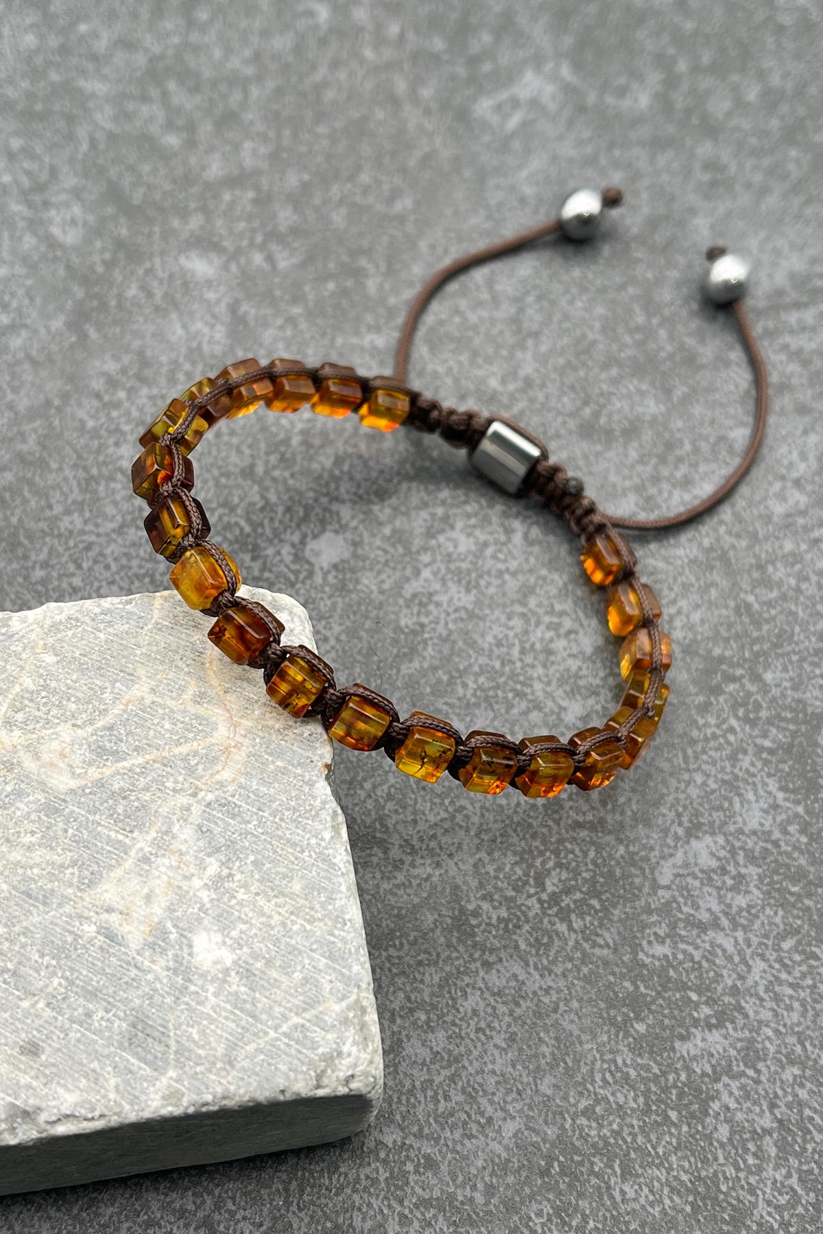 FRNCH Küp Kesim Kehribar Taşlı Kahverengi Renkli Ayarlanabilir Makrome Erkek Bileklik FRJ11471-1571-K