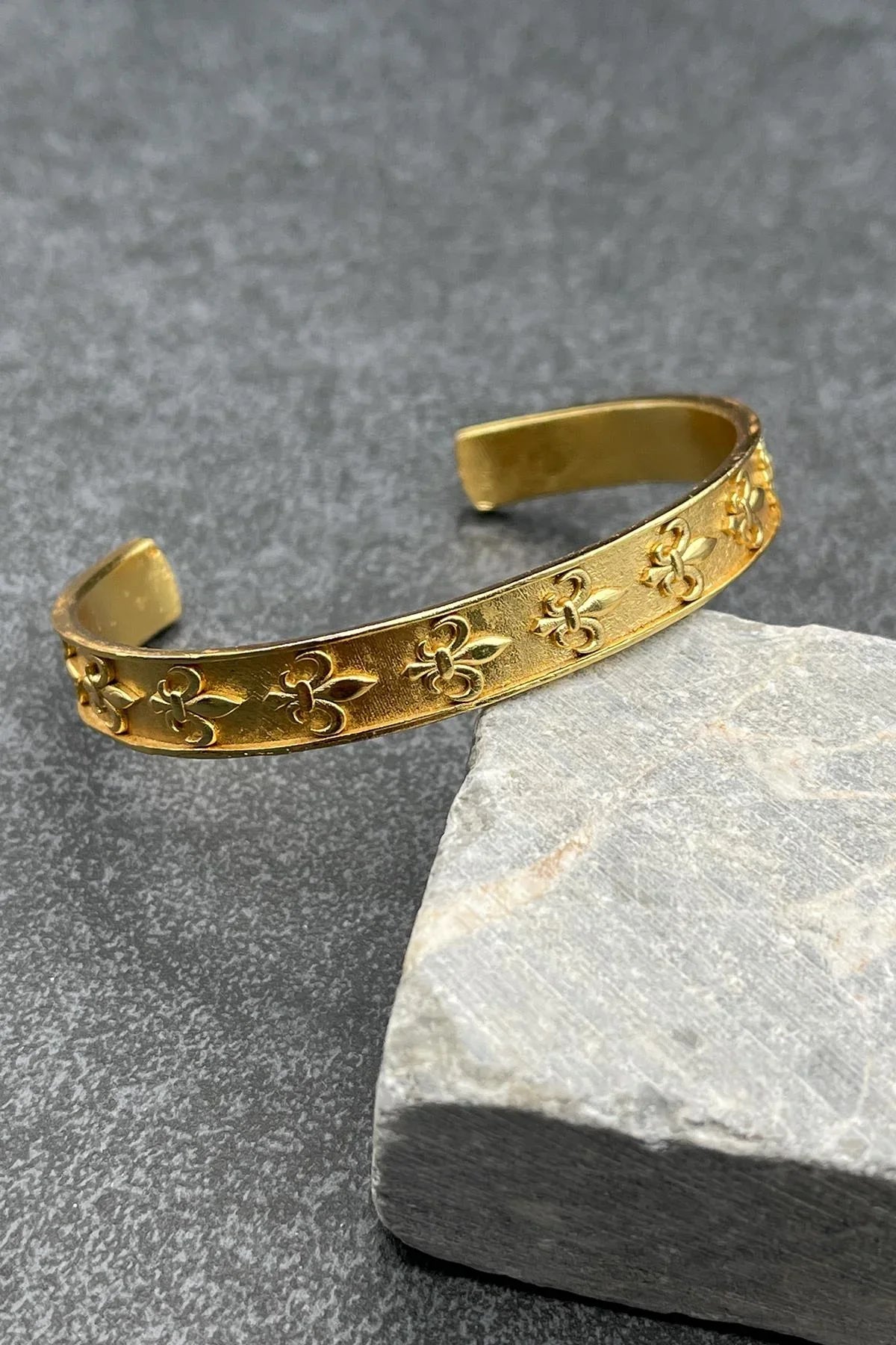 FRNCH Lilyum Figürlü Gold Renk Erkek Kelepçe Bileklik FRJ11163-1263-G