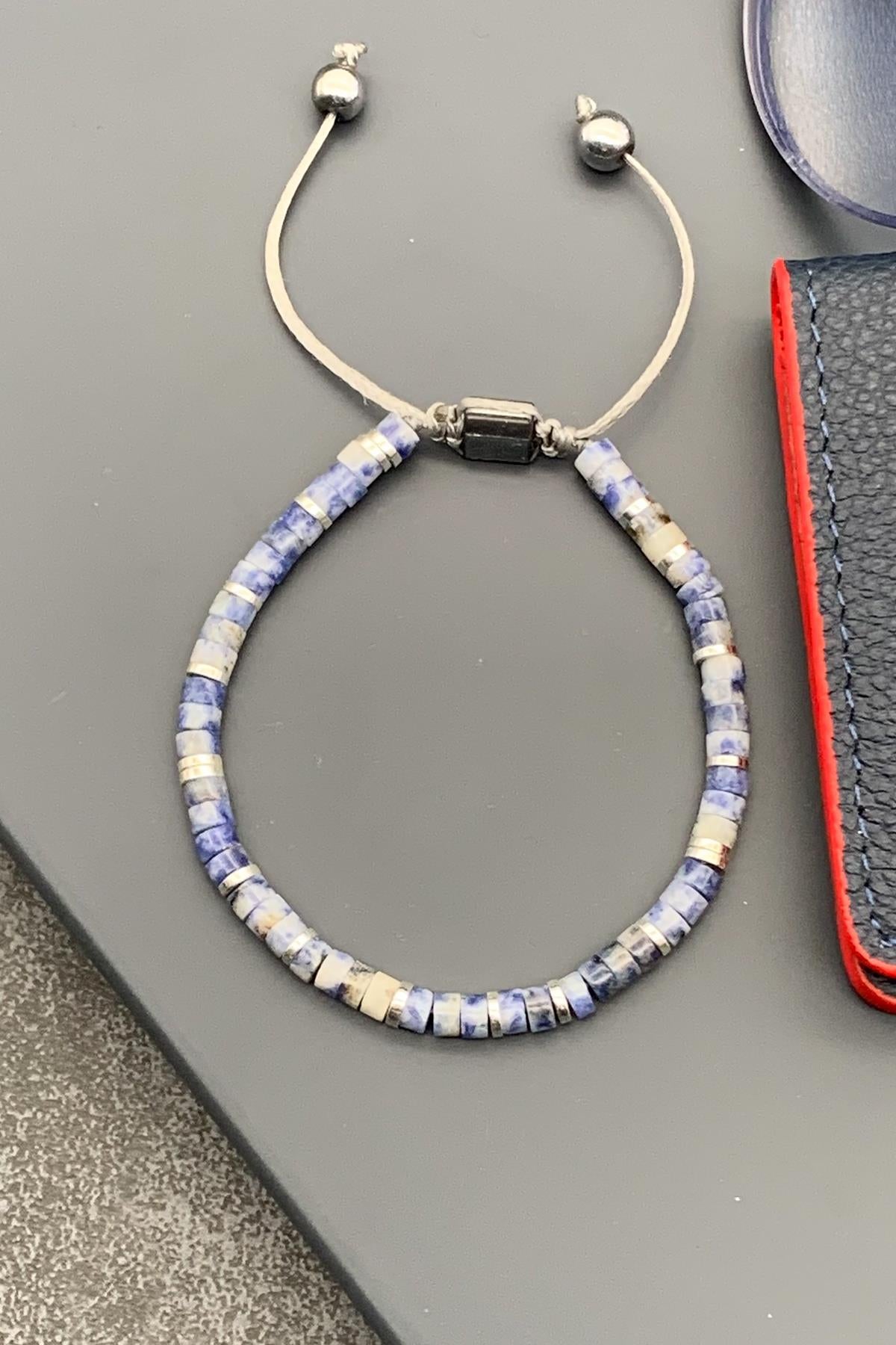 FRNCH Sodalit Doğal Taşlı Mavi Renkli Ayarlanabilir Makrome Erkek Bileklik FRJ11252-1352-M2