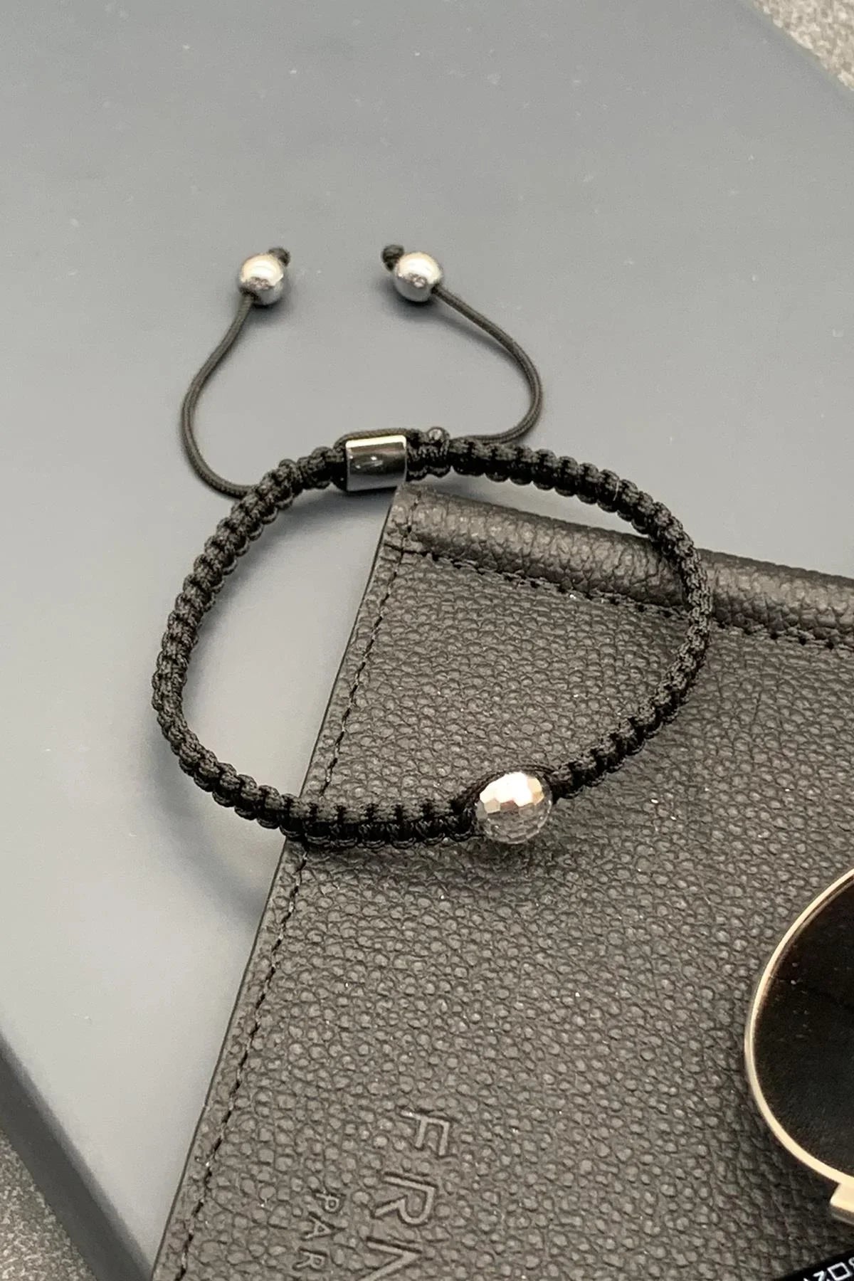 FRNCH Swarovski Taşlı Siyah Renkli Ayarlanabilir Makrome Erkek Bileklik FRJ11532-1632-S