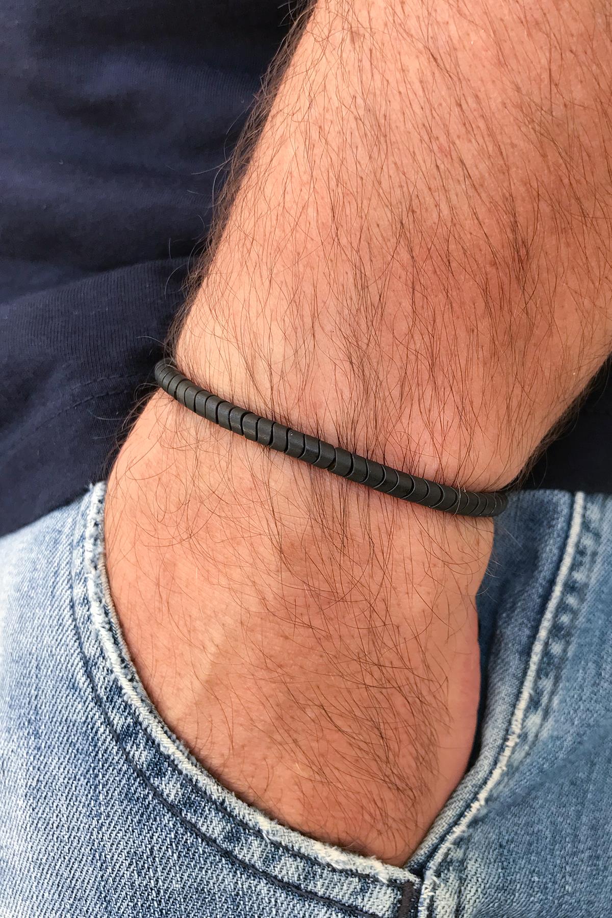 FRNCH Yılan Kesim Siyah Renkli Hematit Ayarlanabilir Makrome Erkek Bileklik FRJ11254-1354-B2