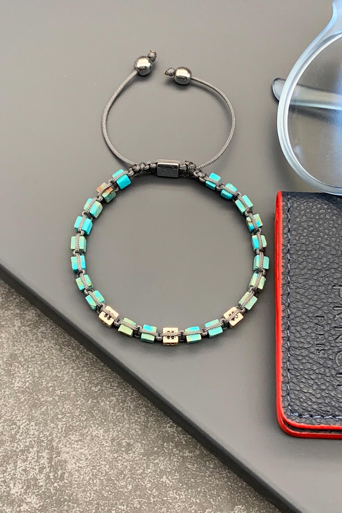 FRNCH Zirkon Taşlı Küp Kesim Varisit Doğal Taşlı Mavi Renkli Ayarlanabilir Makrome Erkek Bileklik FRJ11498-1598-M