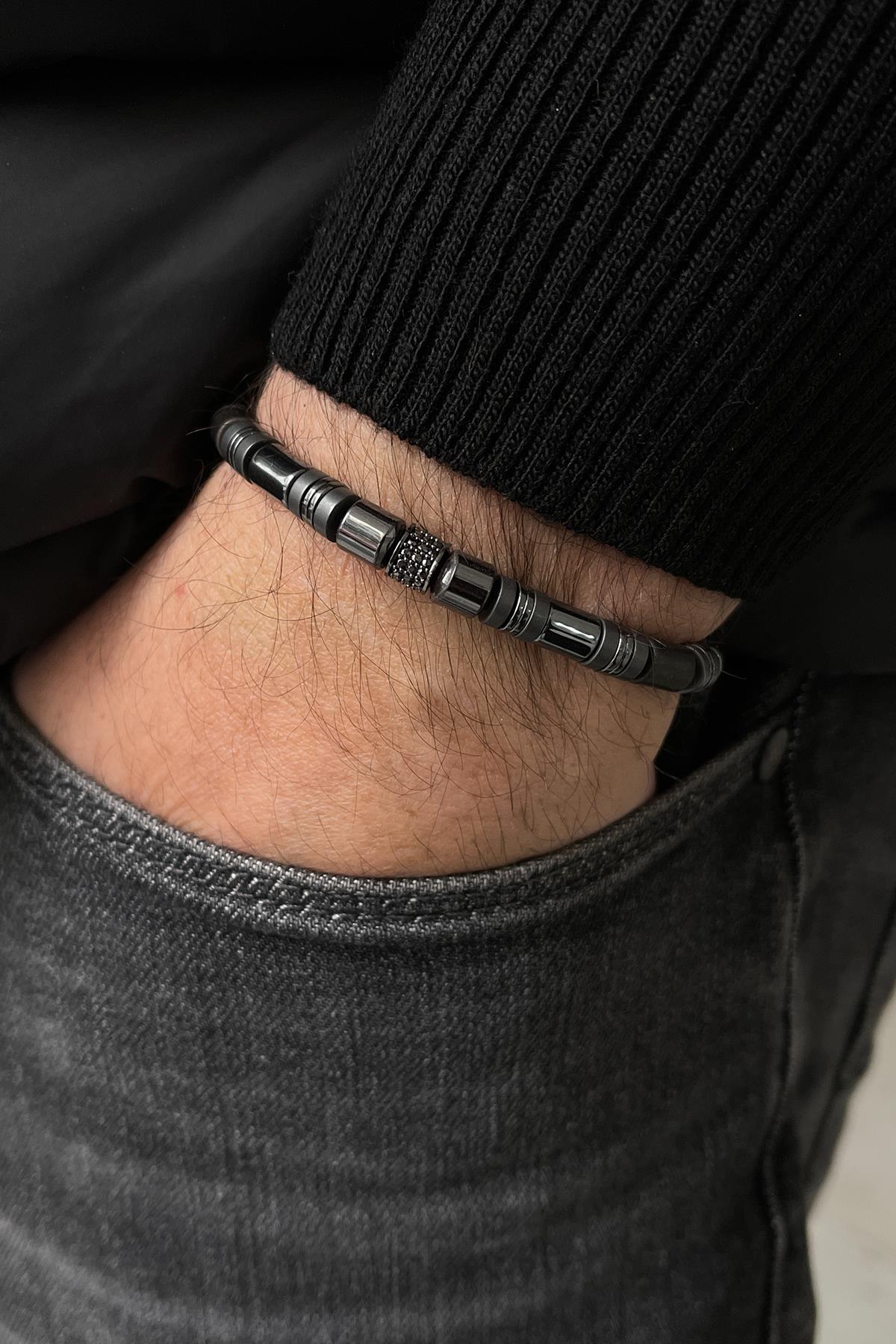 FRNCH Zirkon Taşlı Siyah Renkli Ayarlanabilir Makrome Erkek Bileklik FRJ11412-1512-B