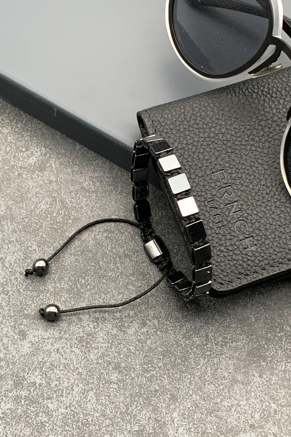 NOON Kare Model Hematit Doğal Taşlı Siyah Renkli Ayarlanabilir Makrome Erkek Bileklik NN1515