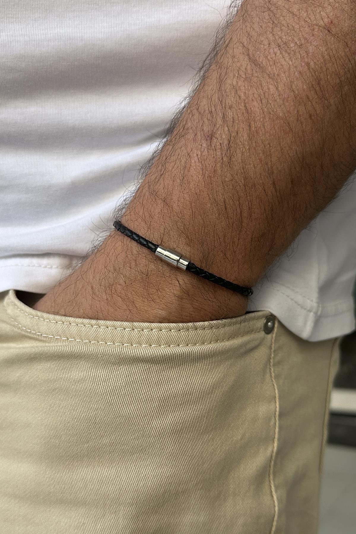 FRNCH %100 Deri Siyah Renk Mıknatıslı Erkek Bileklik FRJ12230-3230-S