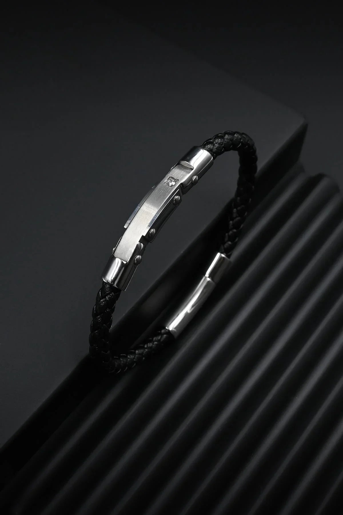 FRNCH 316L Çelik ve Derili Gümüş Renk Erkek Bileklik FRJ12835-3835-A