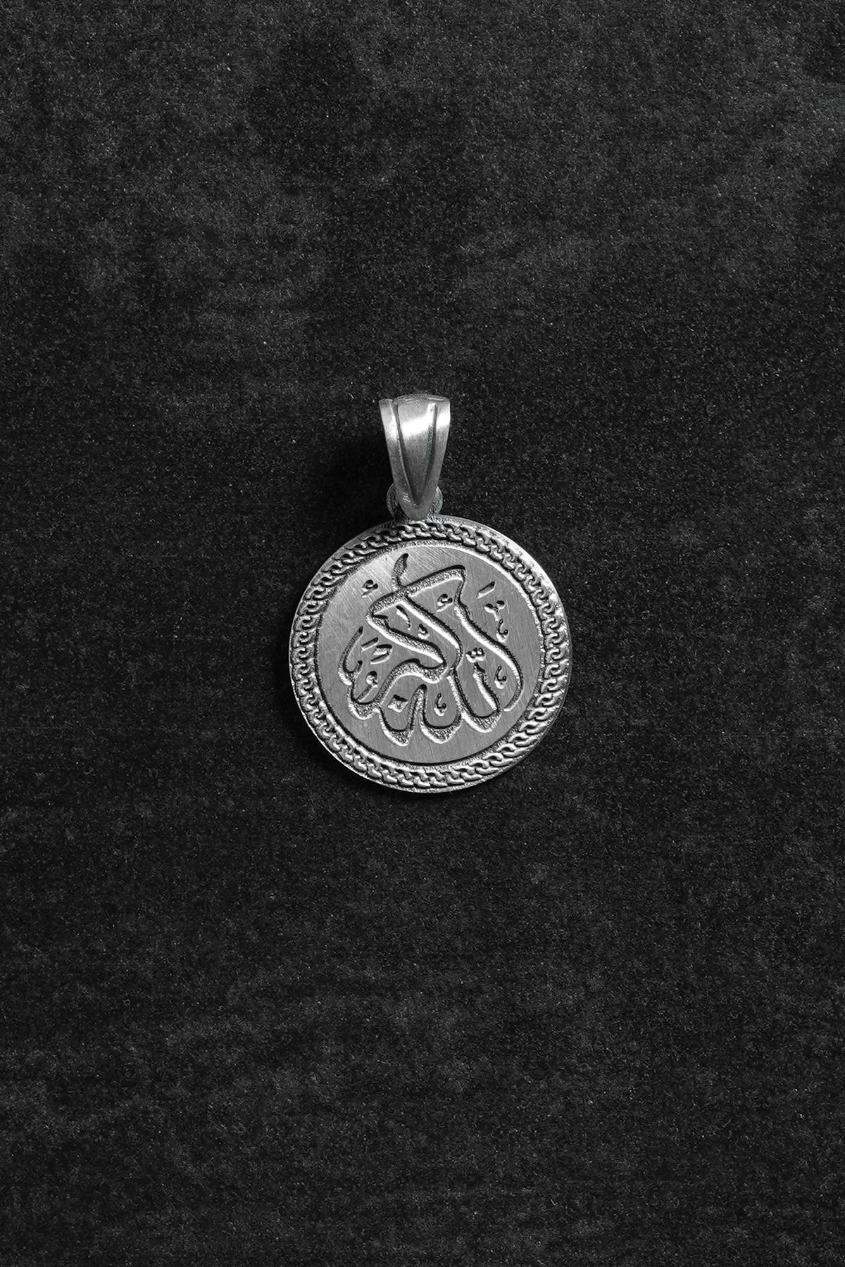 FRNCH 925 Ayar Gümüş Allah Yazılı Yuvarlak Motifli Figürlü Gümüş Renk Erkek Kolye Ucu FRKU-1127