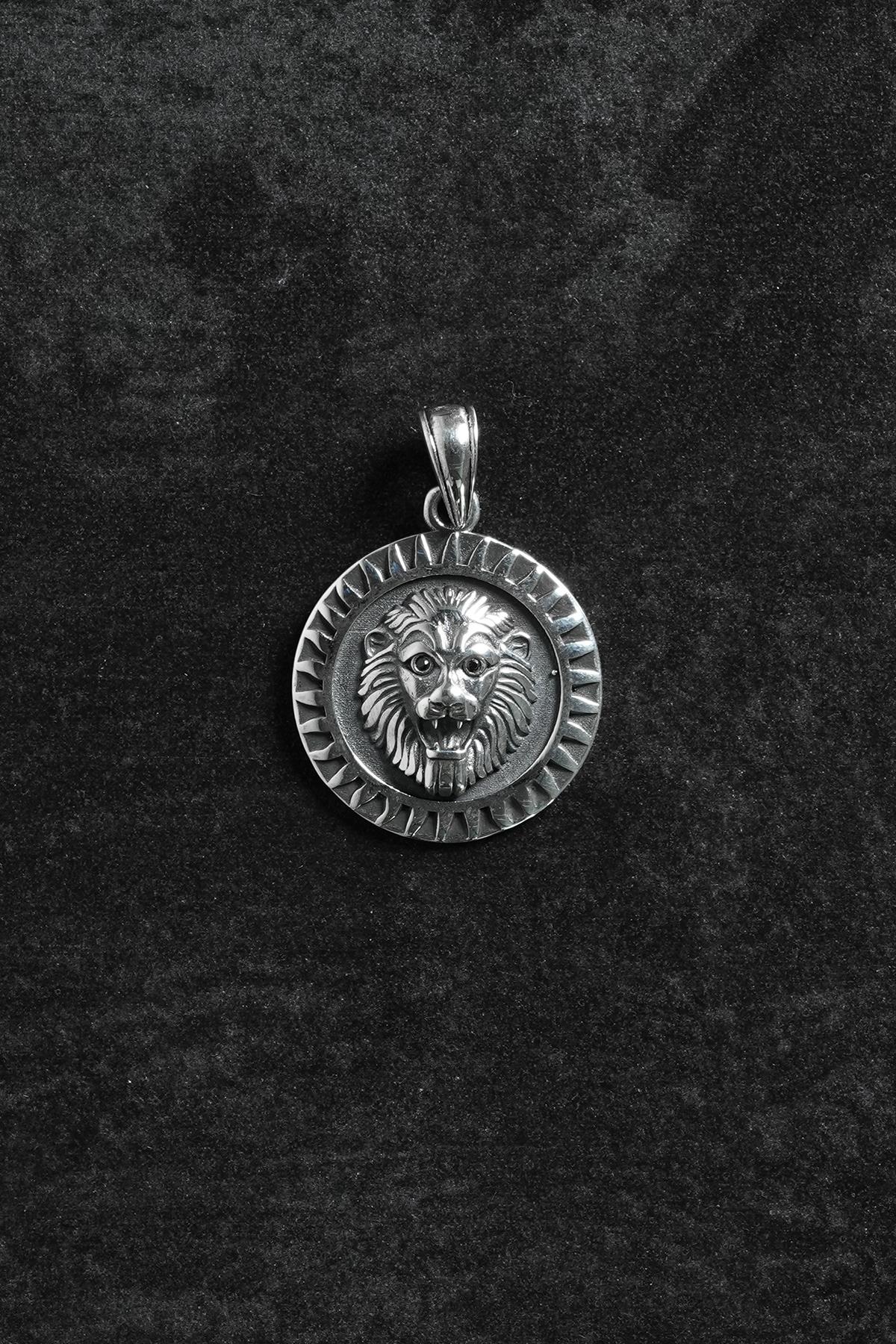 FRNCH 925 Ayar Gümüş Aslan Figürlü Gümüş Renk Erkek Kolye Ucu FRKU-1034