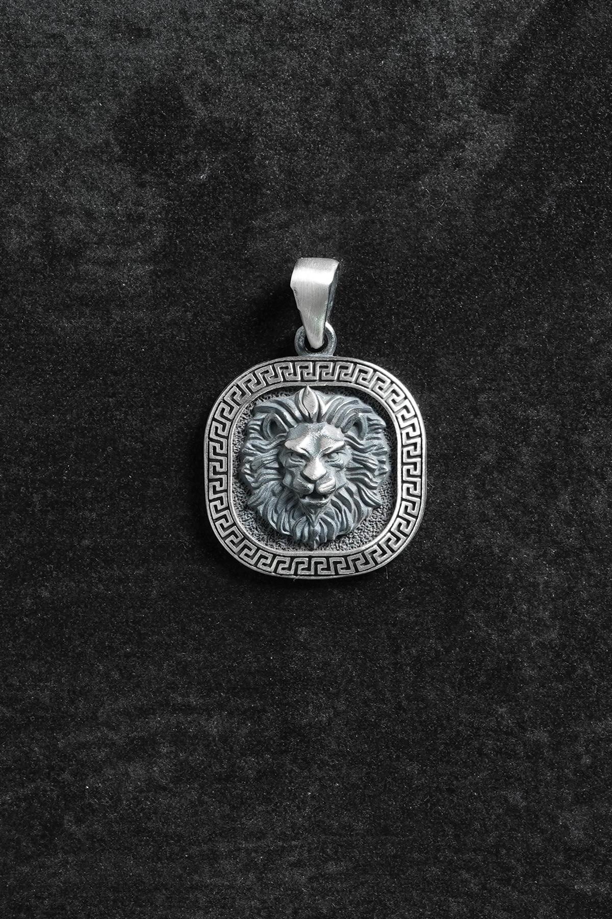 FRNCH 925 Ayar Gümüş Aslan Figürlü Gümüş Renk Erkek Kolye Ucu FRKU-1036