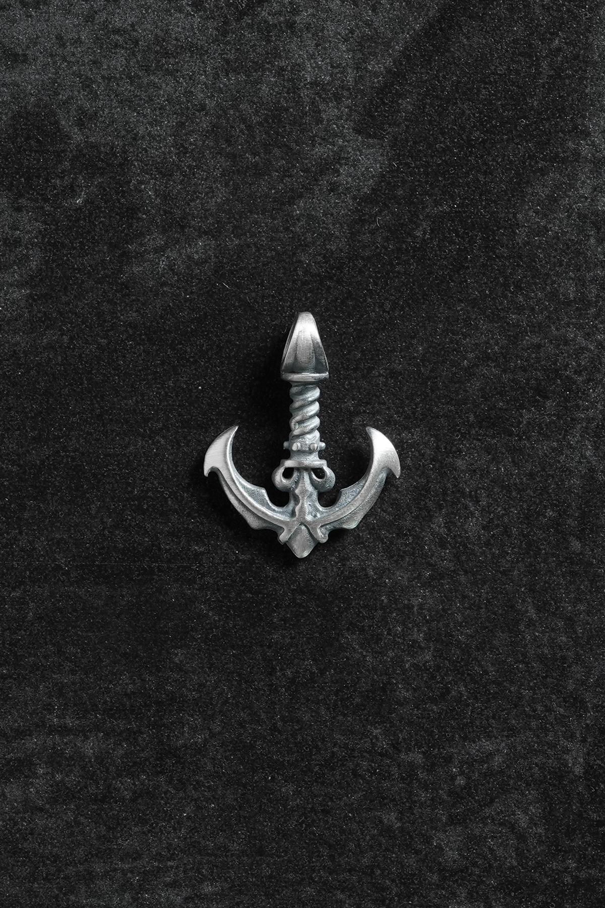 FRNCH 925 Ayar Gümüş Çapa Figürlü Gümüş Renk Erkek Kolye Ucu FRKU-1021