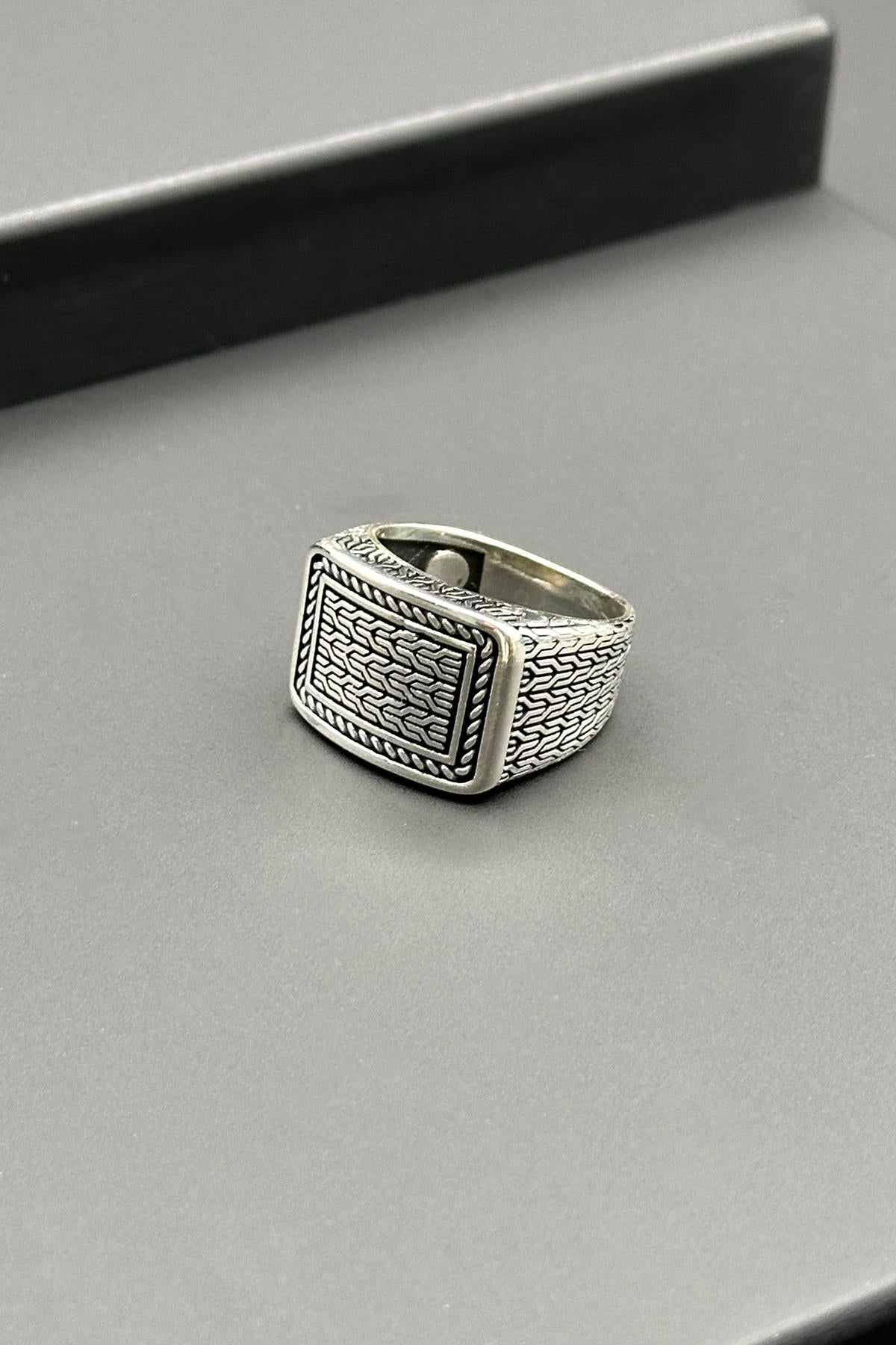 FRNCH 925 Ayar Gümüş Desenli Gümüş Renk Erkek Yüzük FRJ60045-145-A