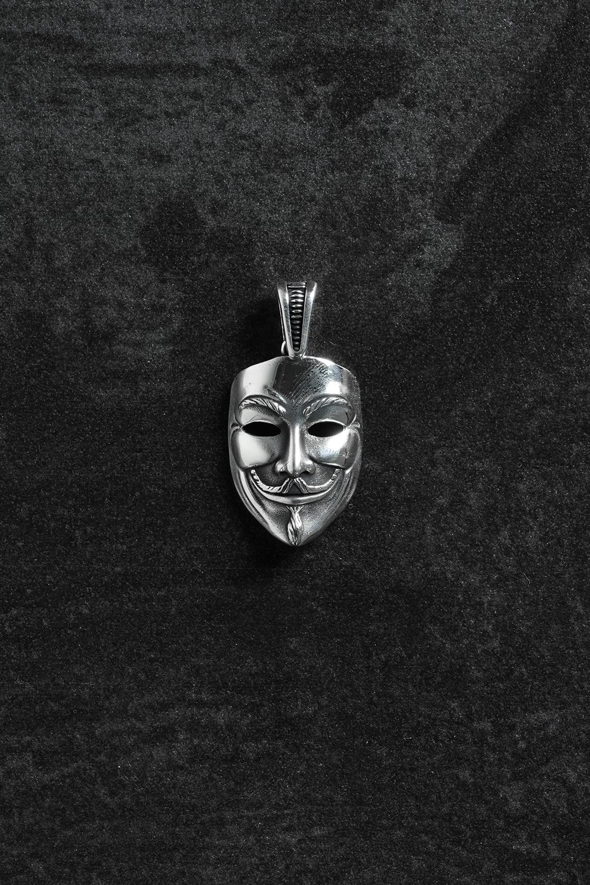 FRNCH 925 Ayar Gümüş Guy Fawkes Maskesi Figürlü Gümüş Renk Erkek Kolye Ucu FRKU-1016