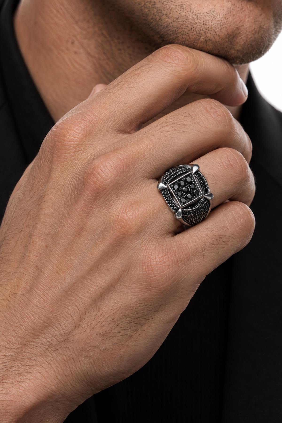 FRNCH 925 Ayar Gümüş İtalyan Model Füme Renk Erkek Yüzük FRJ60106-206-B6