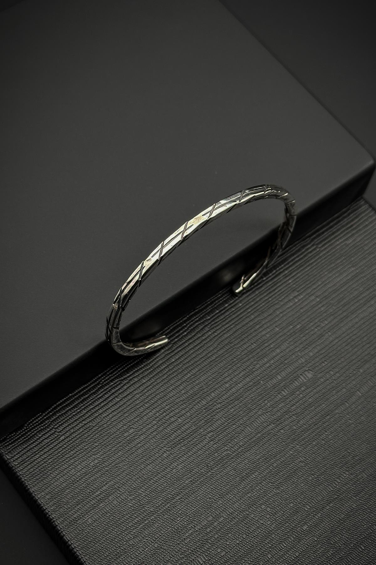 FRNCH 925 Ayar Gümüş İtalyan Model Gümüş Renk Erkek Bileklik FRJ12067-3067-A