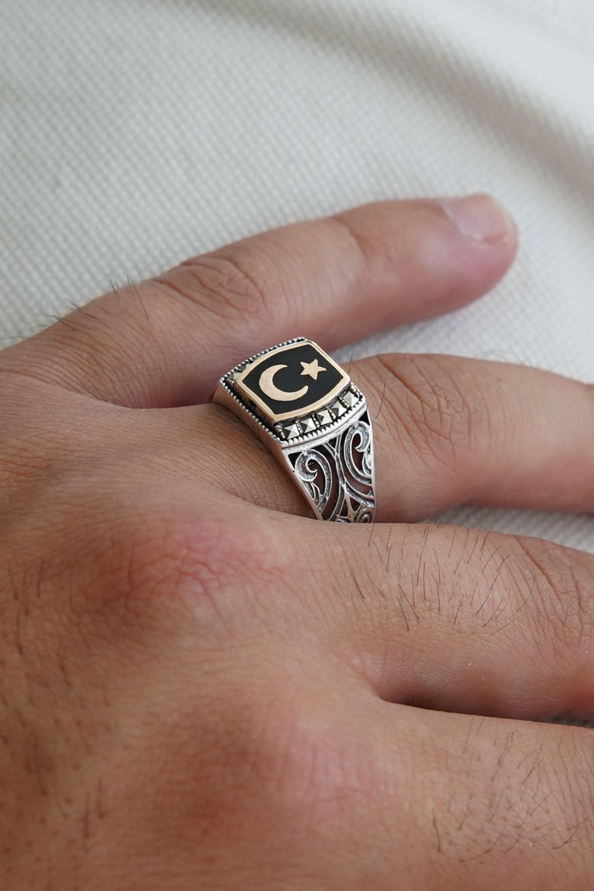 FRNCH 925 Ayar Gümüş İtalyan Model Markazit Taşlı Gümüş Renk Erkek Yüzük FRJ-0073-2