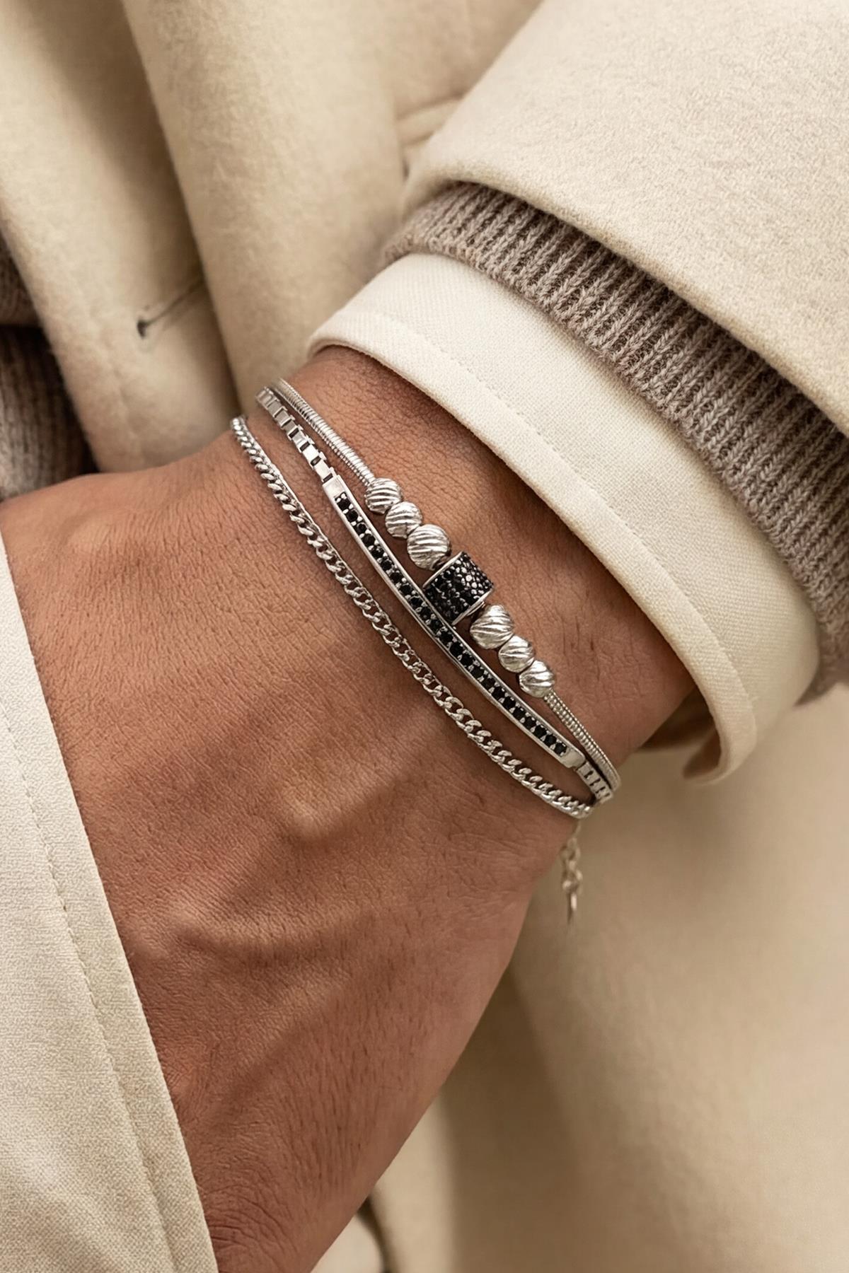 FRNCH 925 Ayar Gümüş İtalyan Model Siyah Zirkon Taşlı Gümüş Renk Erkek Bileklik Set FRJ12909-3909-S