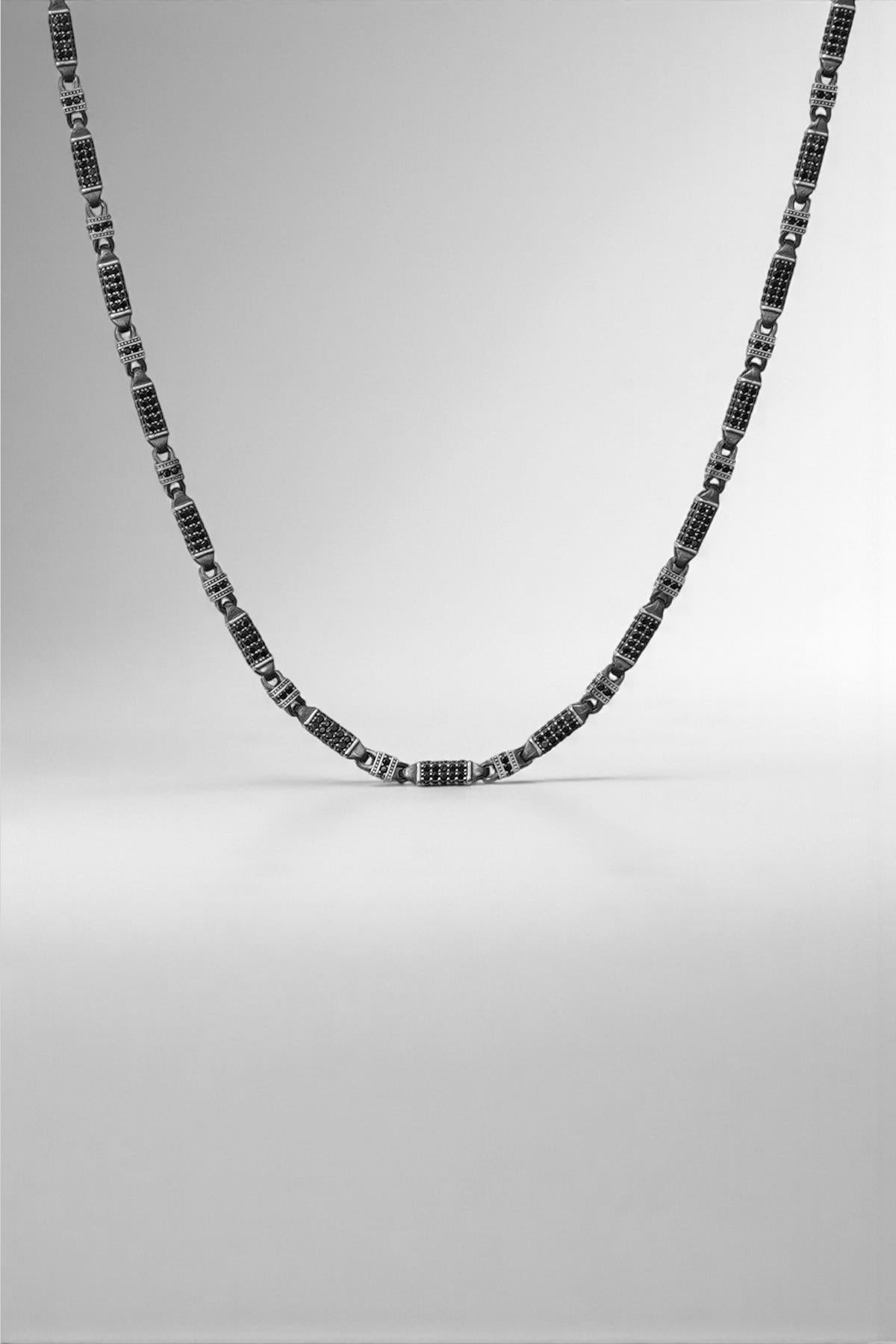 FRNCH 925 Ayar Gümüş İtalyan Model Siyah Zirkon Taşlı Gümüş Renk Erkek Kolye FRJ30877-977-S